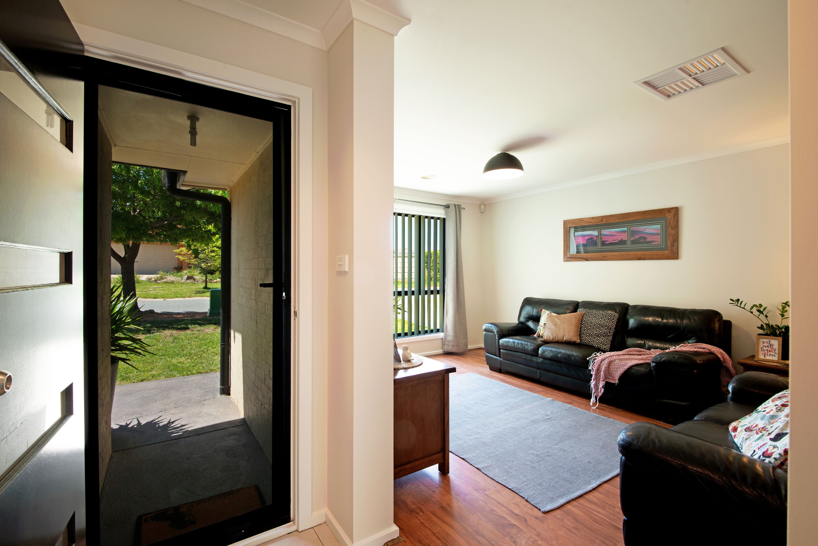 19 Henry Sutton Circuit, Dunlop, ACT 2615