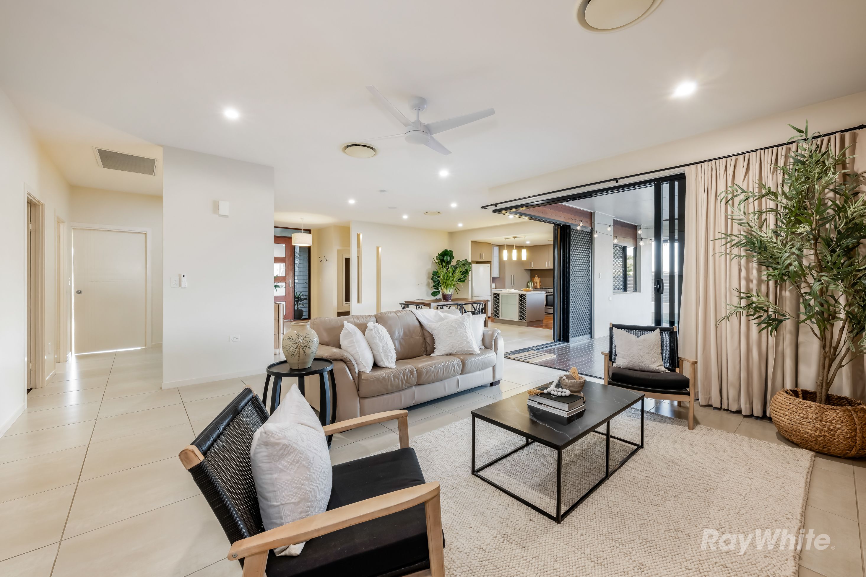 7 Altivole Drive — photo 12 of 30