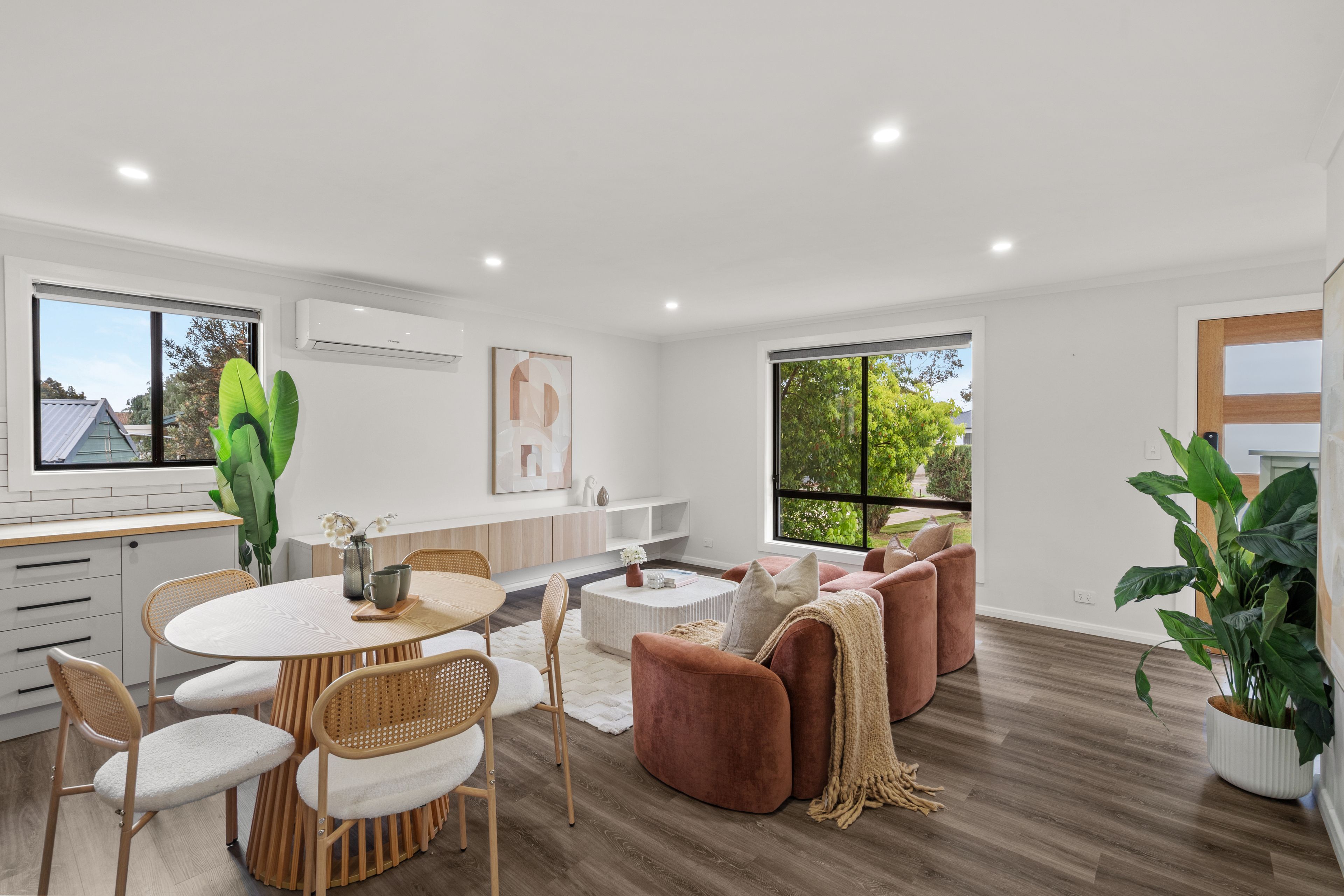 9 Andrew Avenue — photo 4 of 21