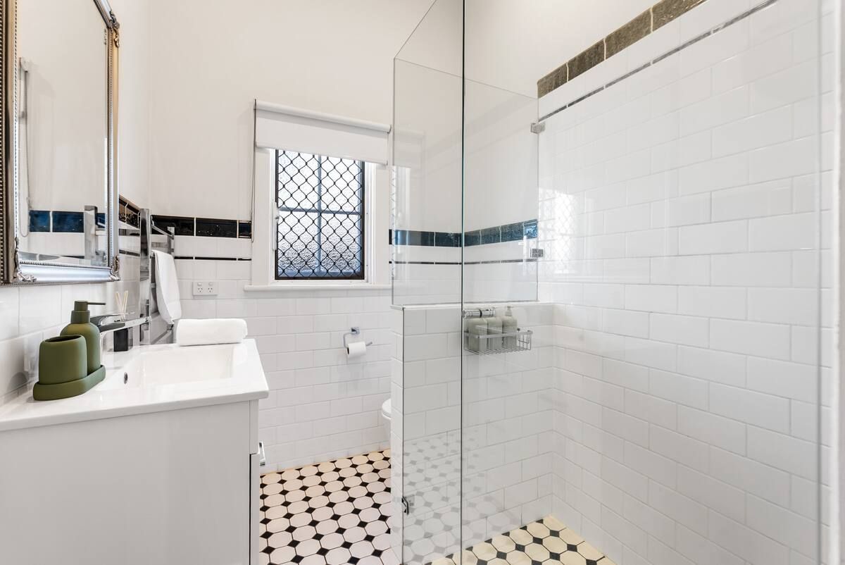 2 Campsie Street — photo 17 of 24