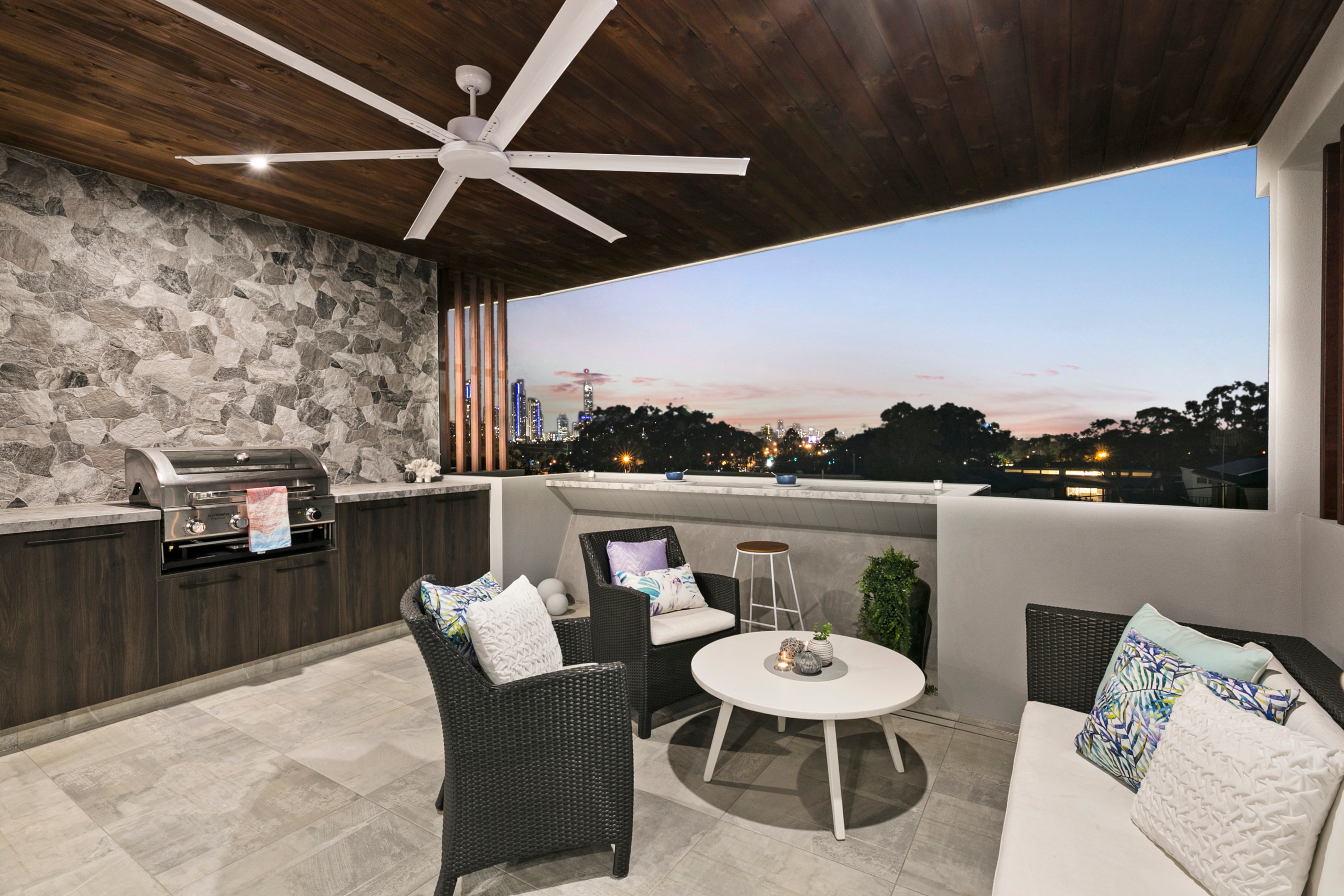 1/15 Deauville Drive, Southport, QLD 4215