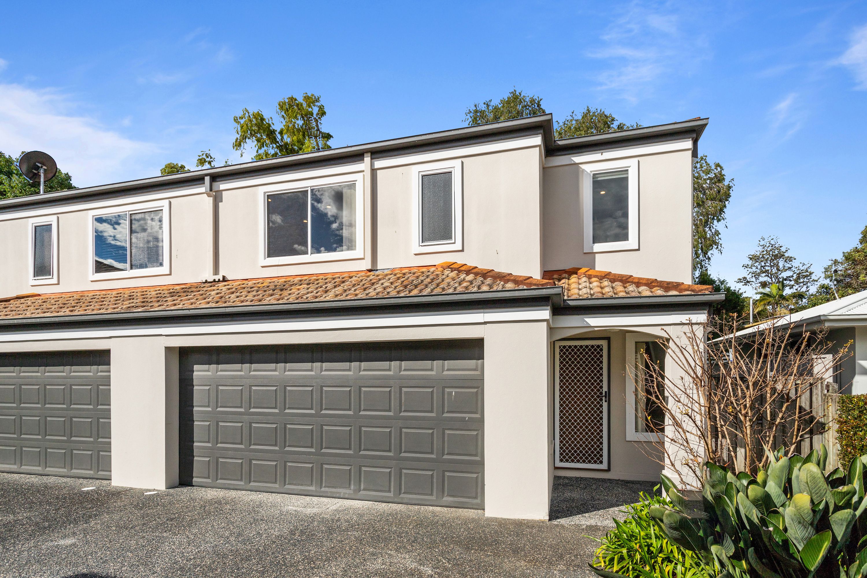 6/38-40 Robert Street, Labrador, QLD 4215