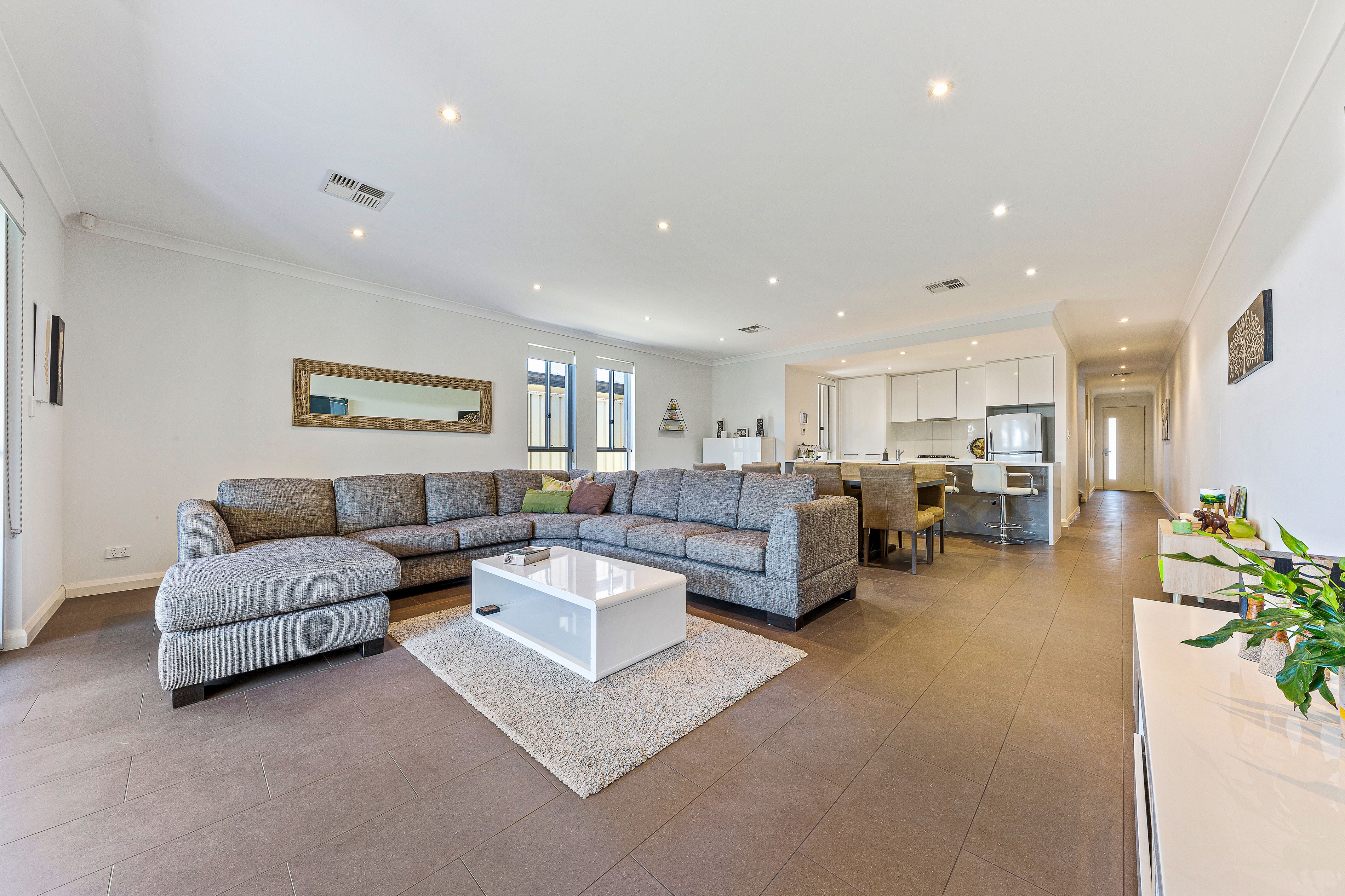 30 Bolingbroke Avenue, Henley Beach, SA 5022