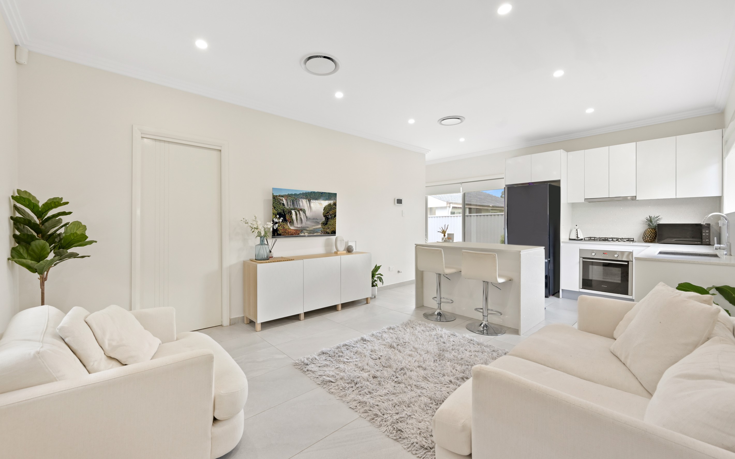 1/15 Gibson Avenue, Casula, NSW 2170