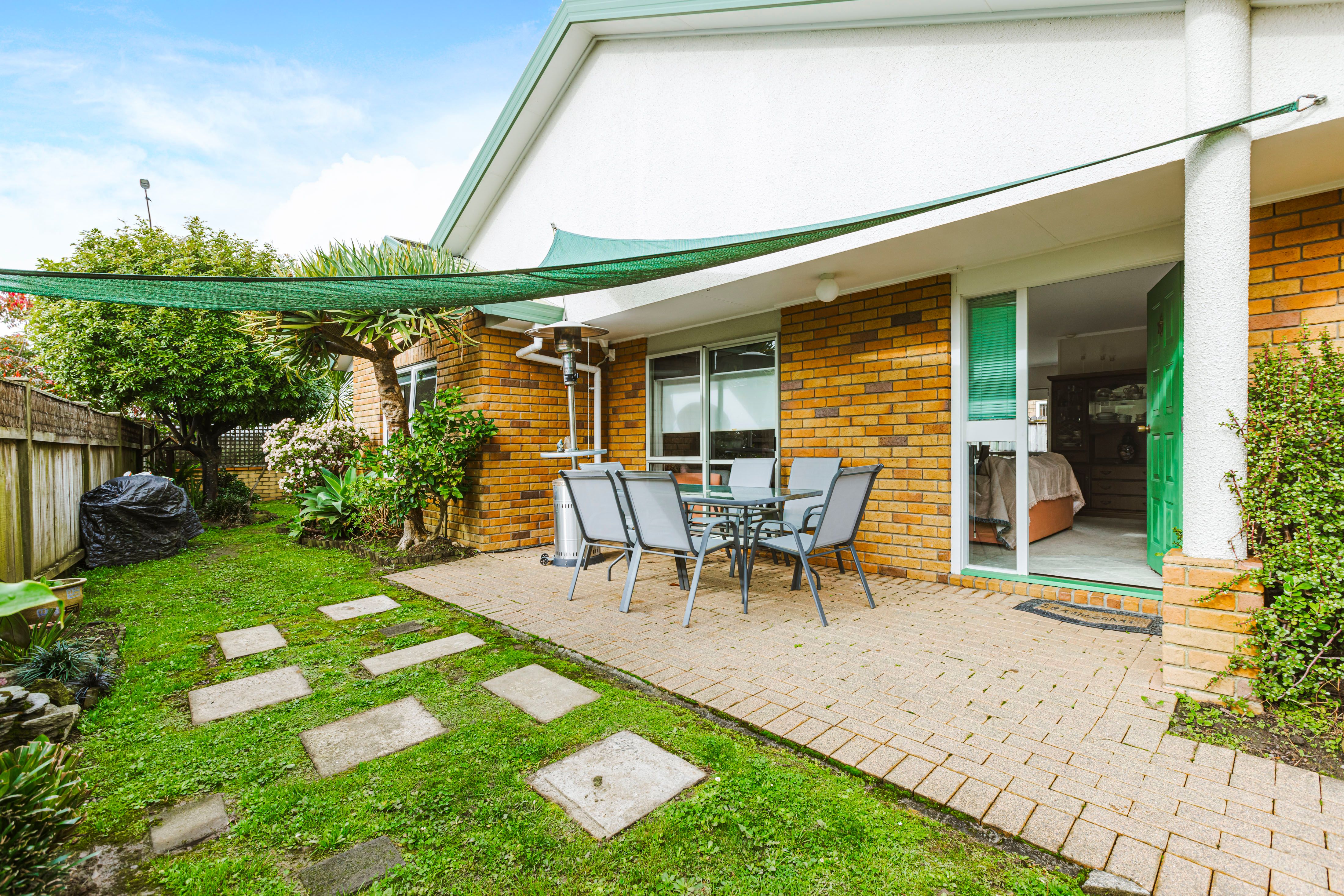 15 Sheriff Place, Randwick Park, Manukau City