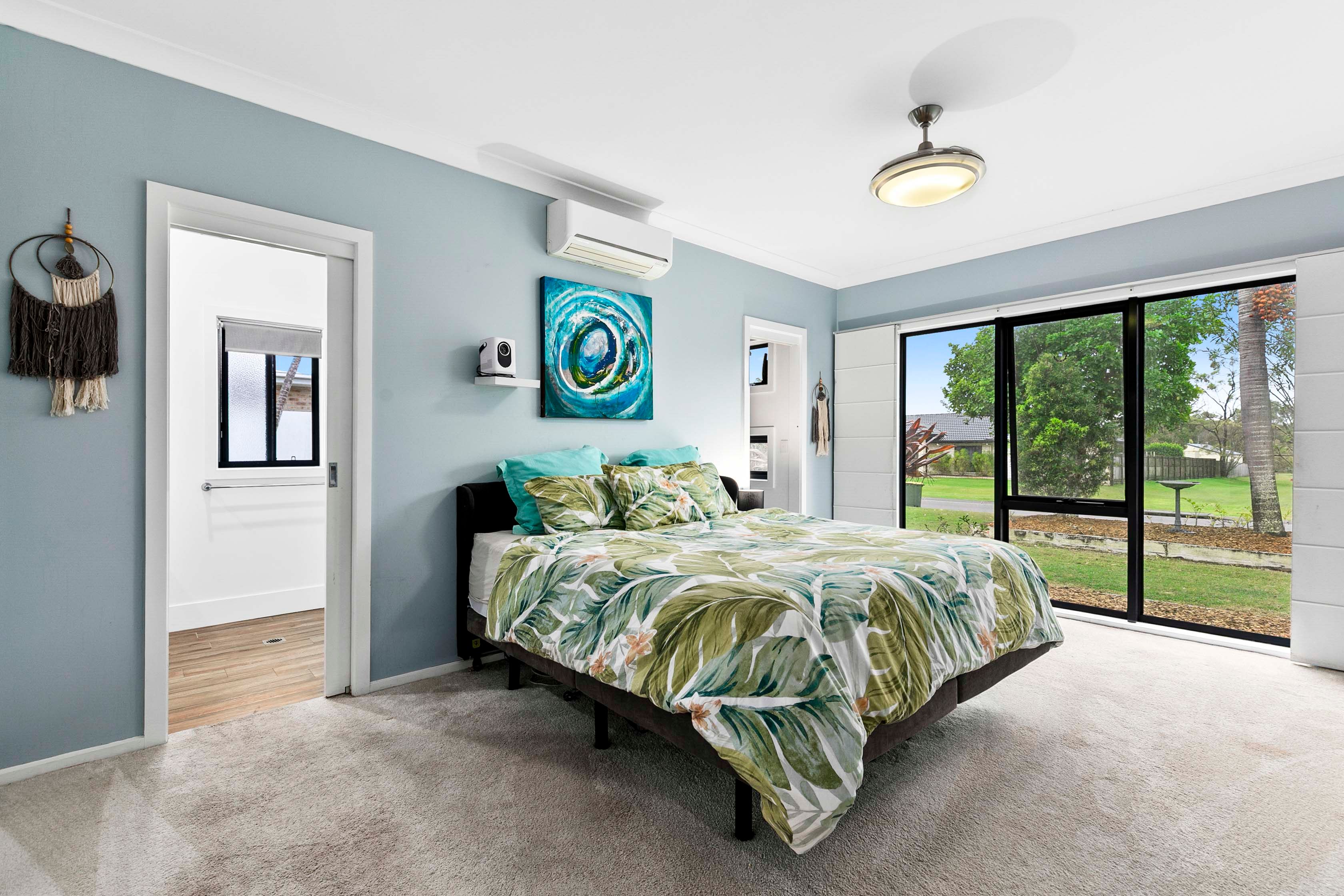 15 Amstal Avenue — photo 9 of 28