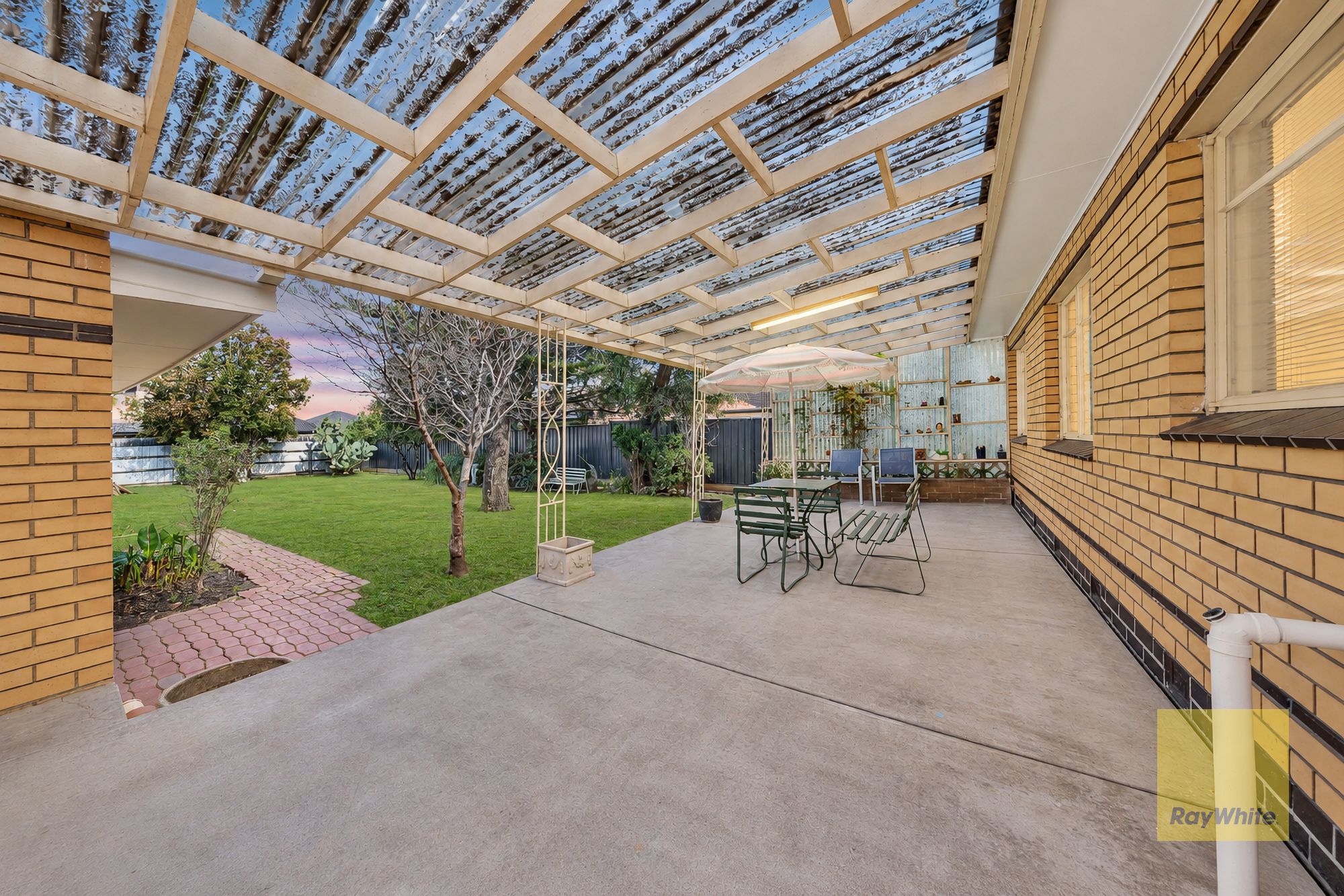 23 Elizabeth Street — photo 14 of 20