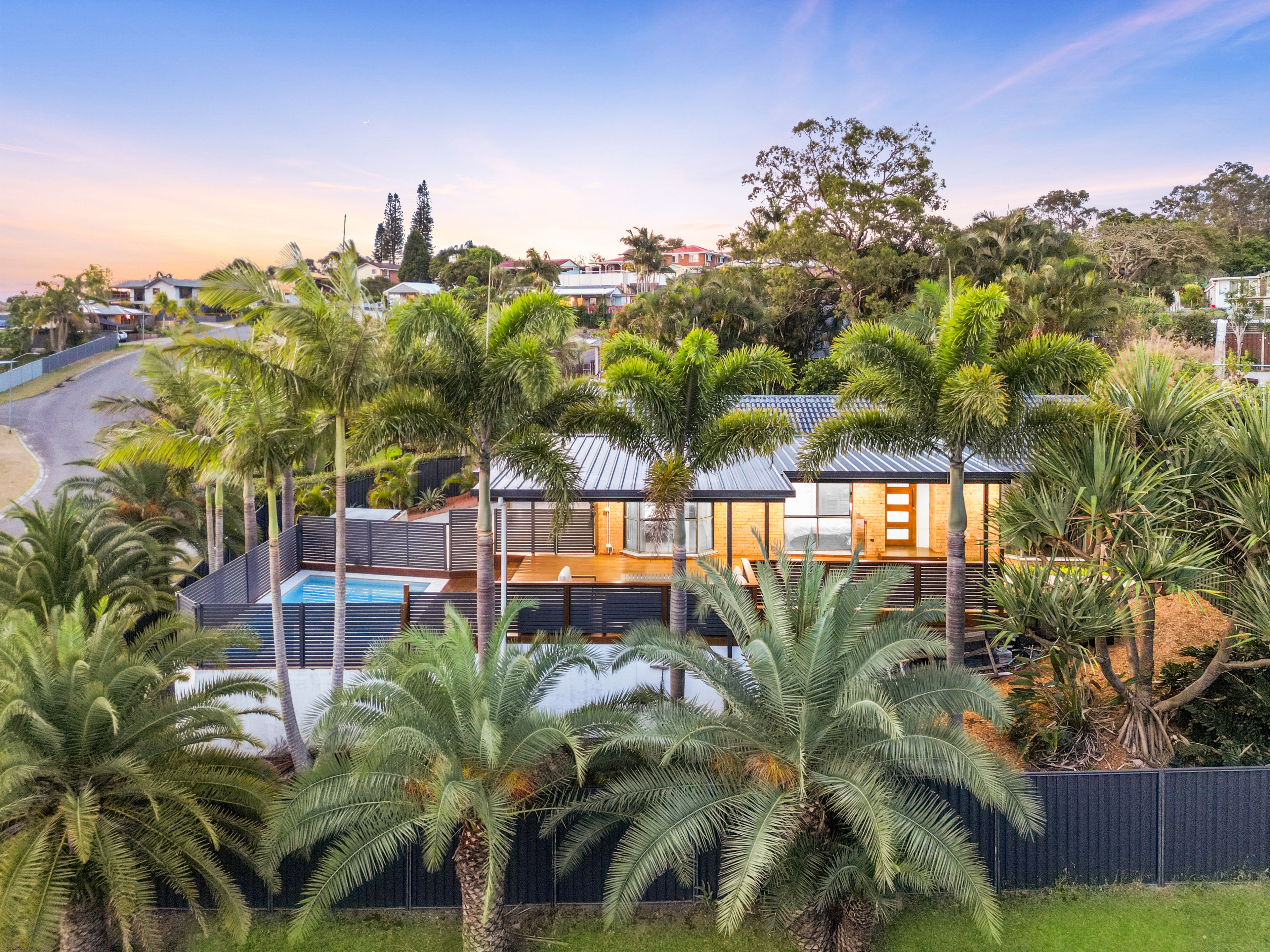5 Moura Road , Worongary QLD 4213