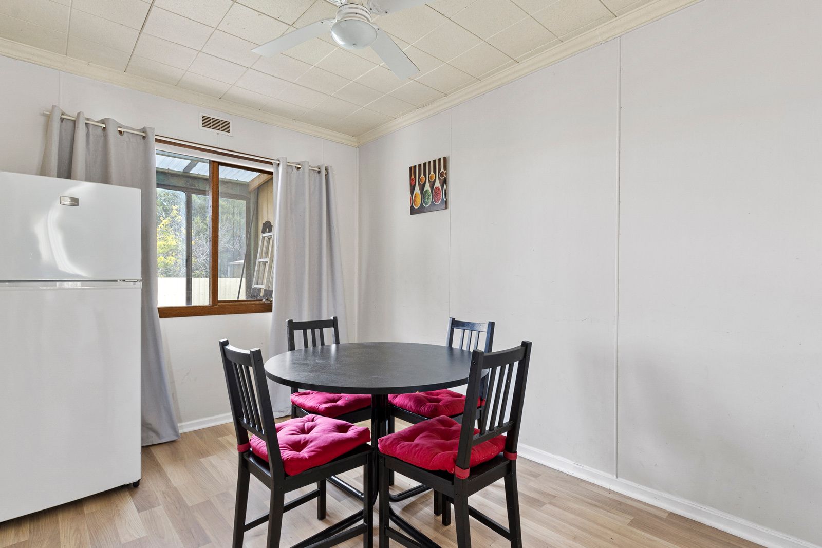 13 Bayview Drive — photo 4 of 9
