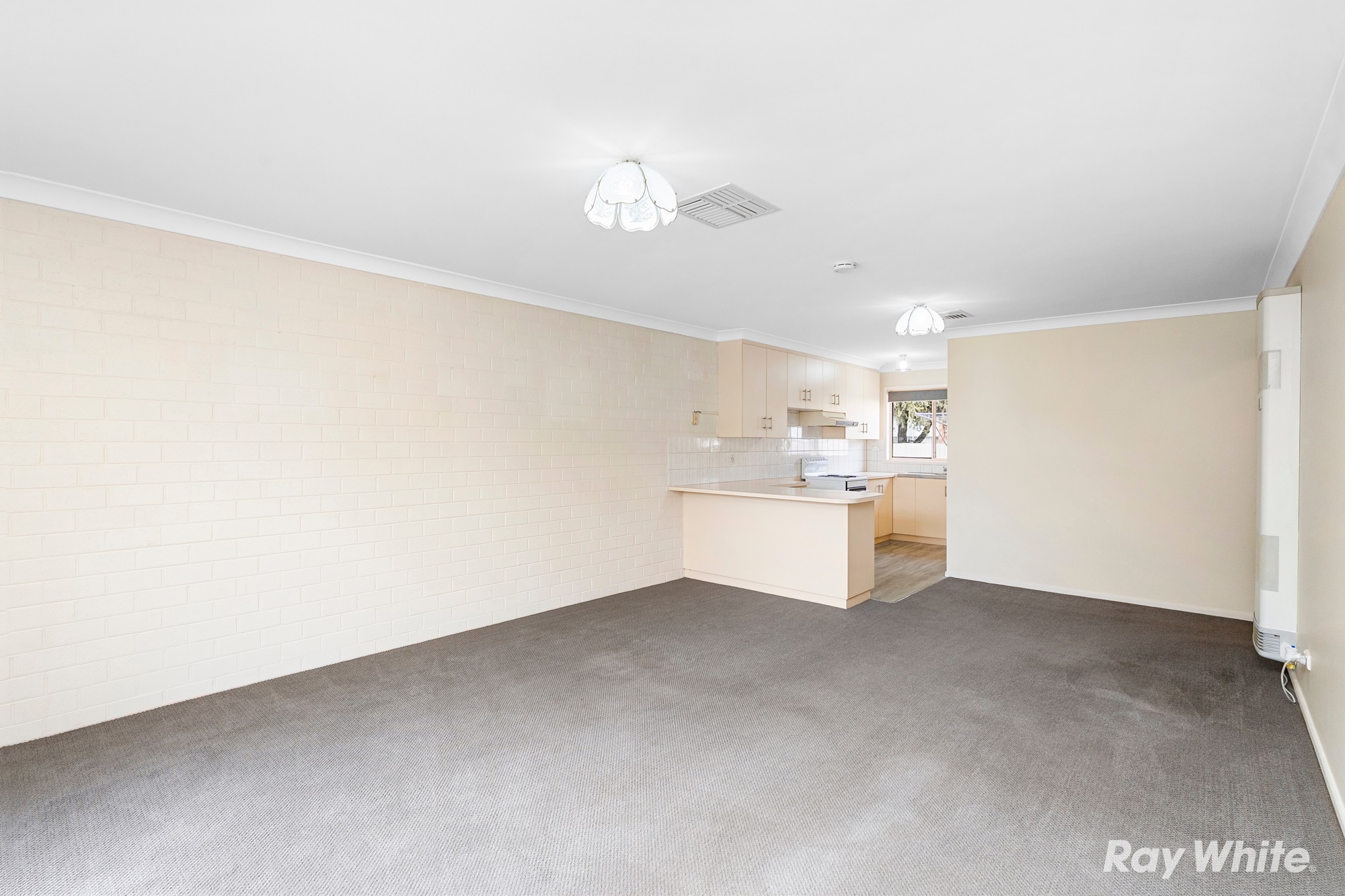 4/10 Bulolo Street, Ashmont, NSW 2650