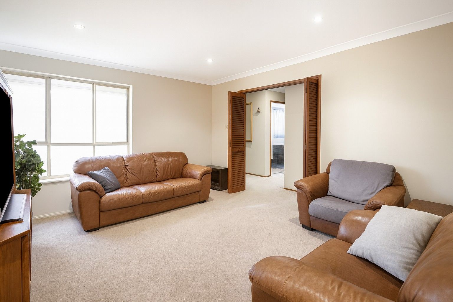 10 Oba Place, Toongabbie, NSW 2146