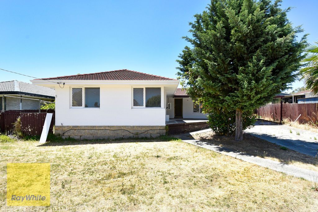 55 Nanovich Avenue, Girrawheen WA 6064