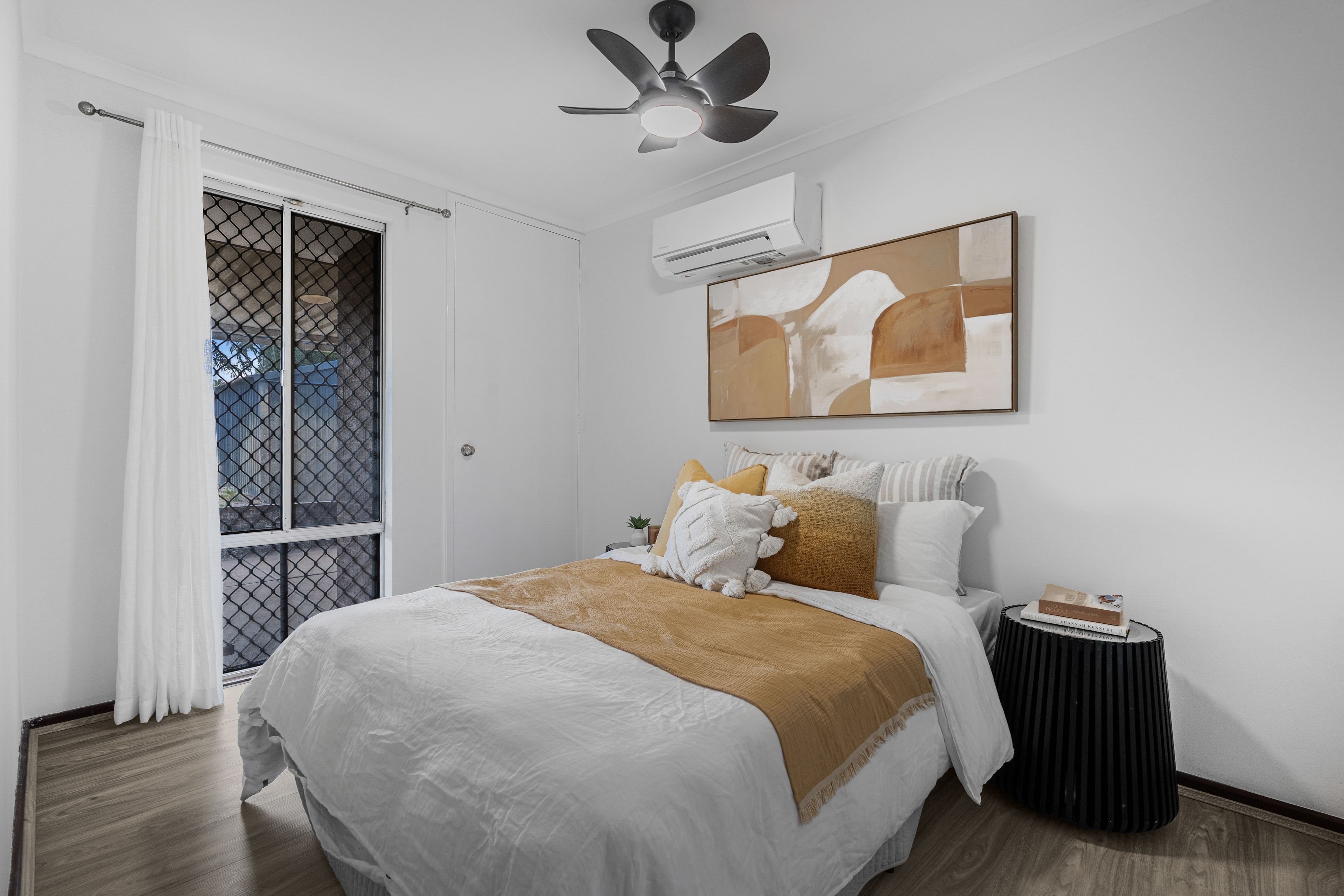27 Cuttler Avenue — photo 15 of 30