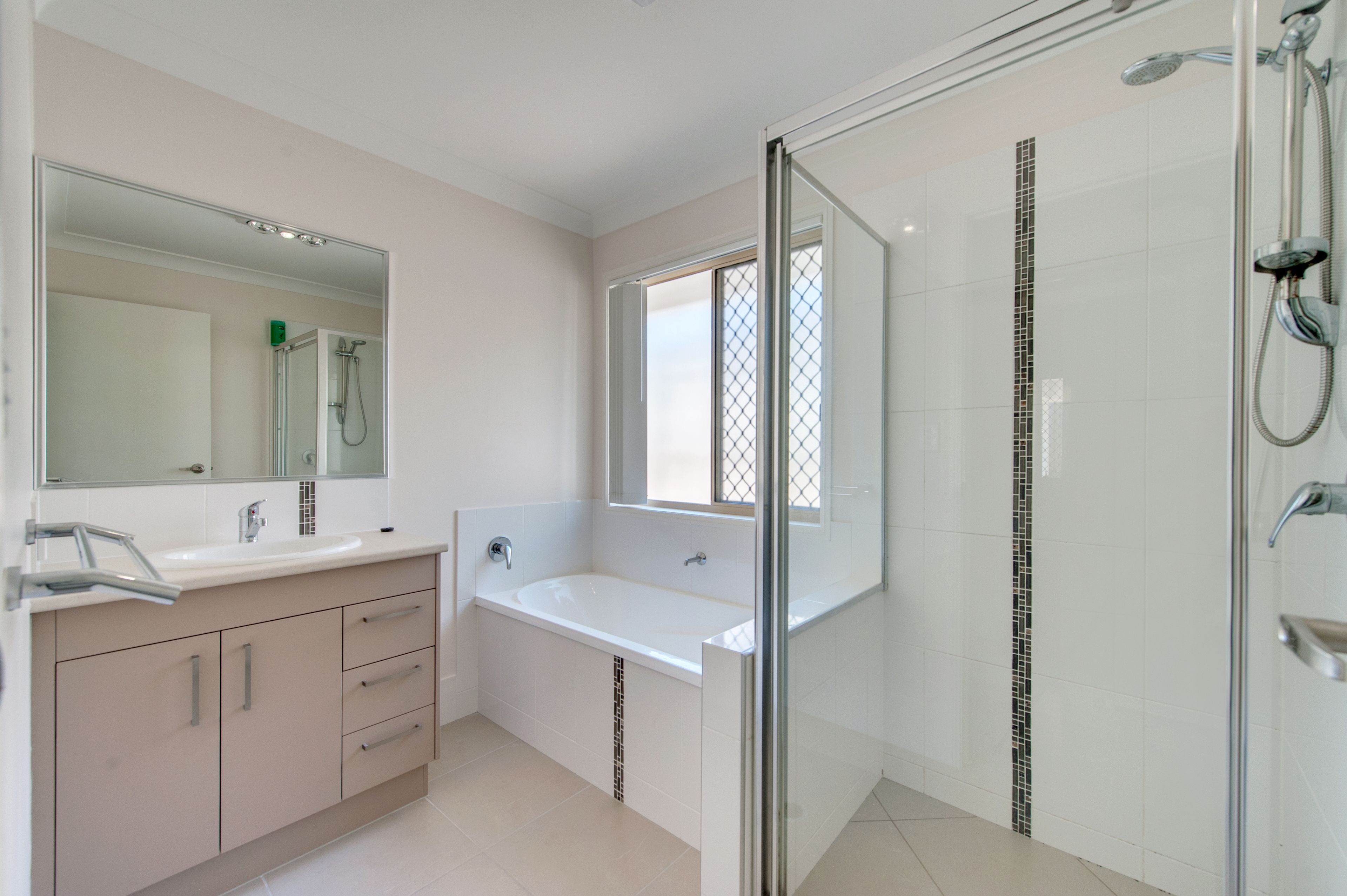 3 Madison Street, Heathwood, QLD 4110