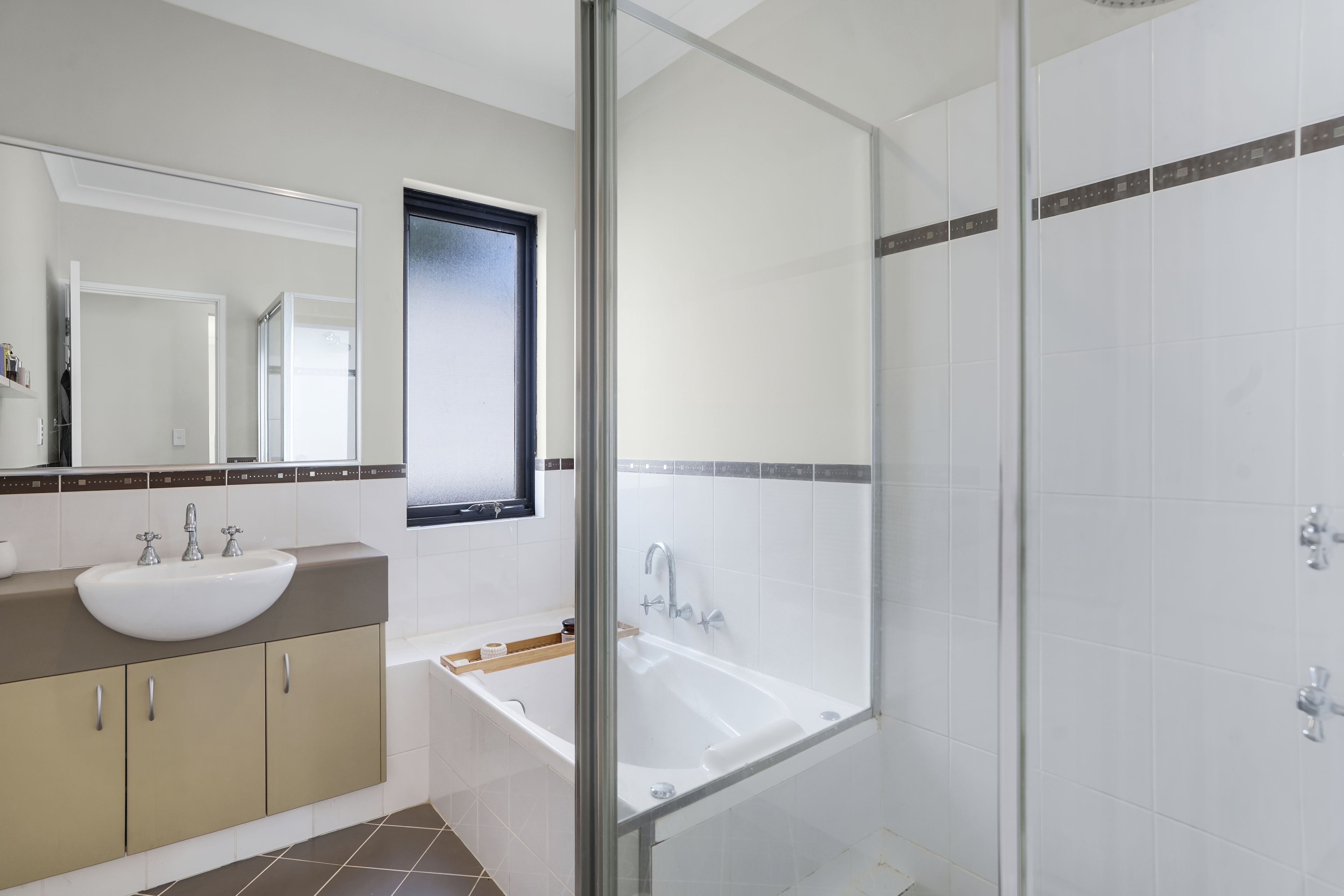 58B Lawley Street — photo 11 of 30