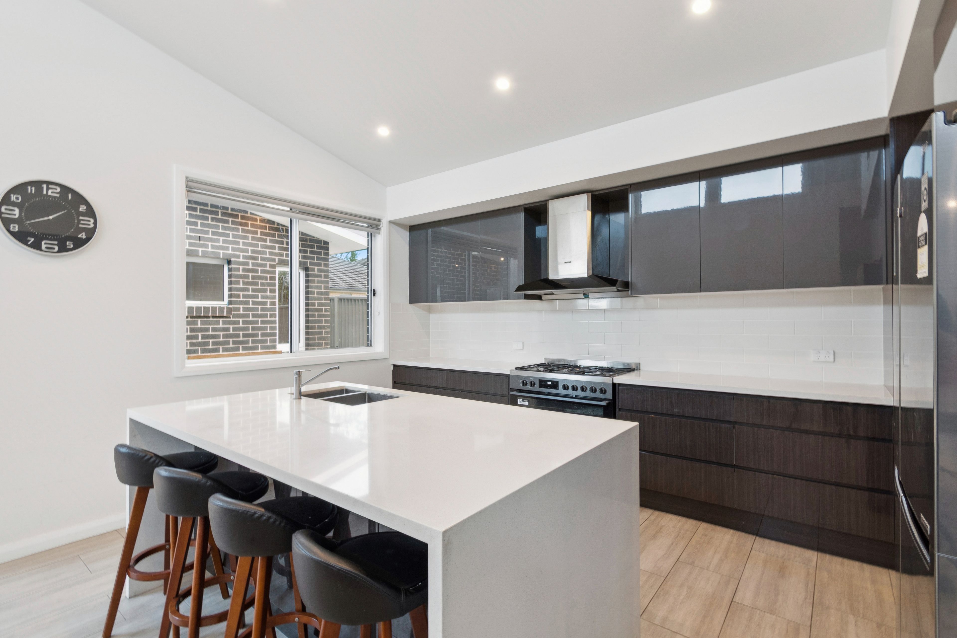 305 Bong Bong Road — photo 5 of 19