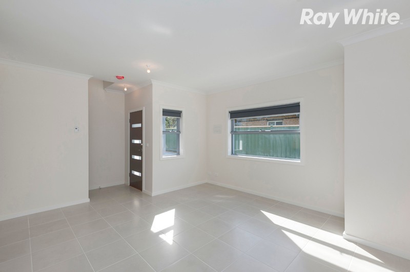 2/3 Curtain Street, Kingsbury, VIC 3083