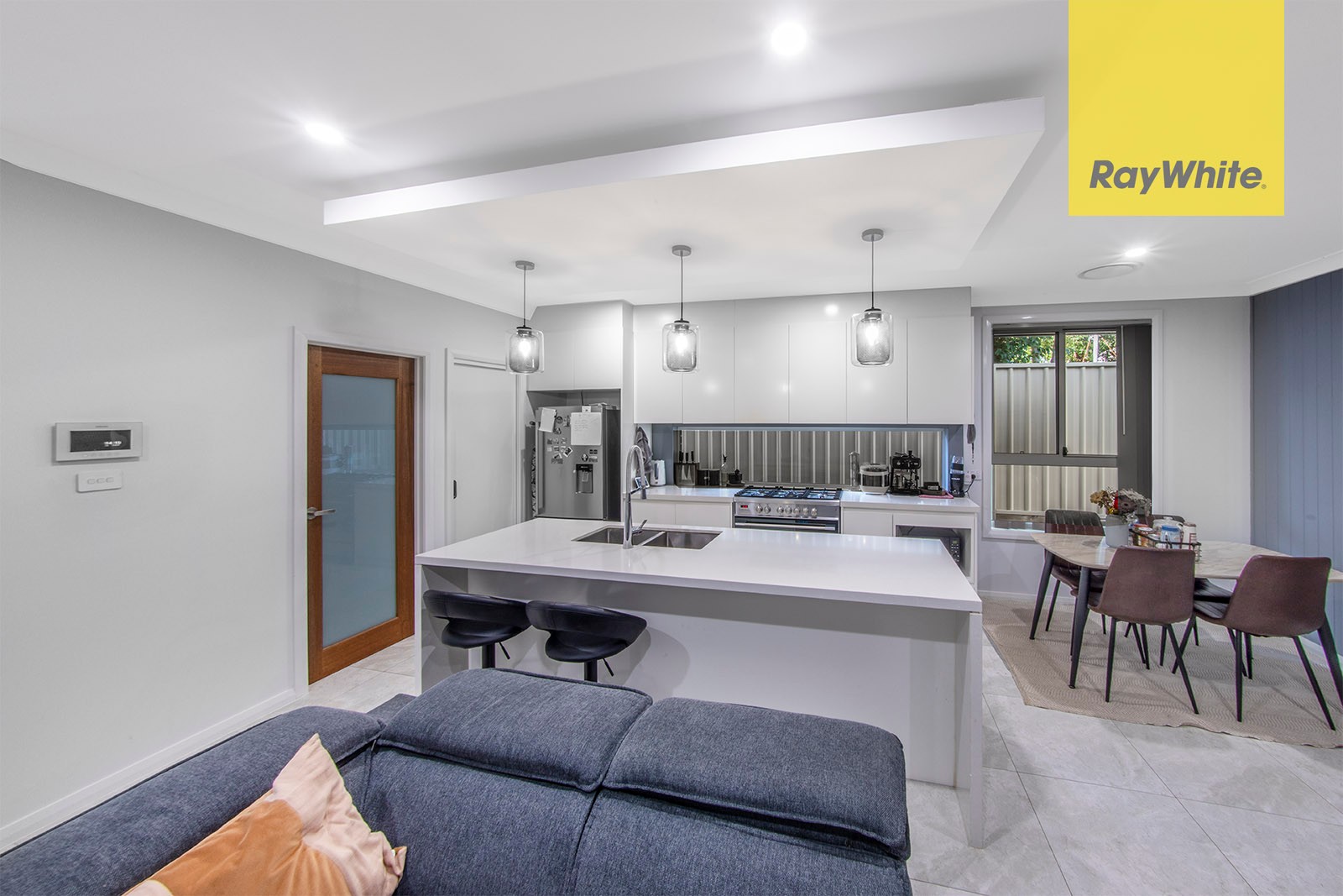 8 Derbyshire Avenue, Toongabbie, NSW 2146