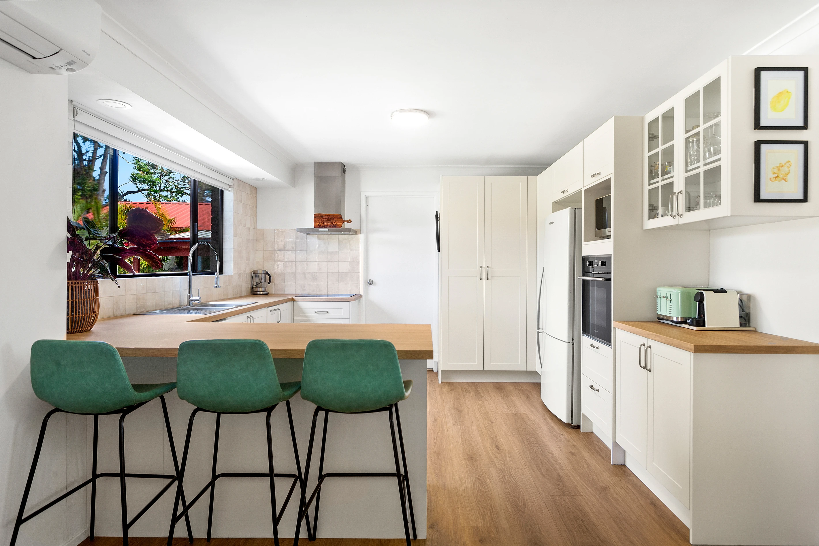 60 Crest Road, Albion Park, NSW 2527