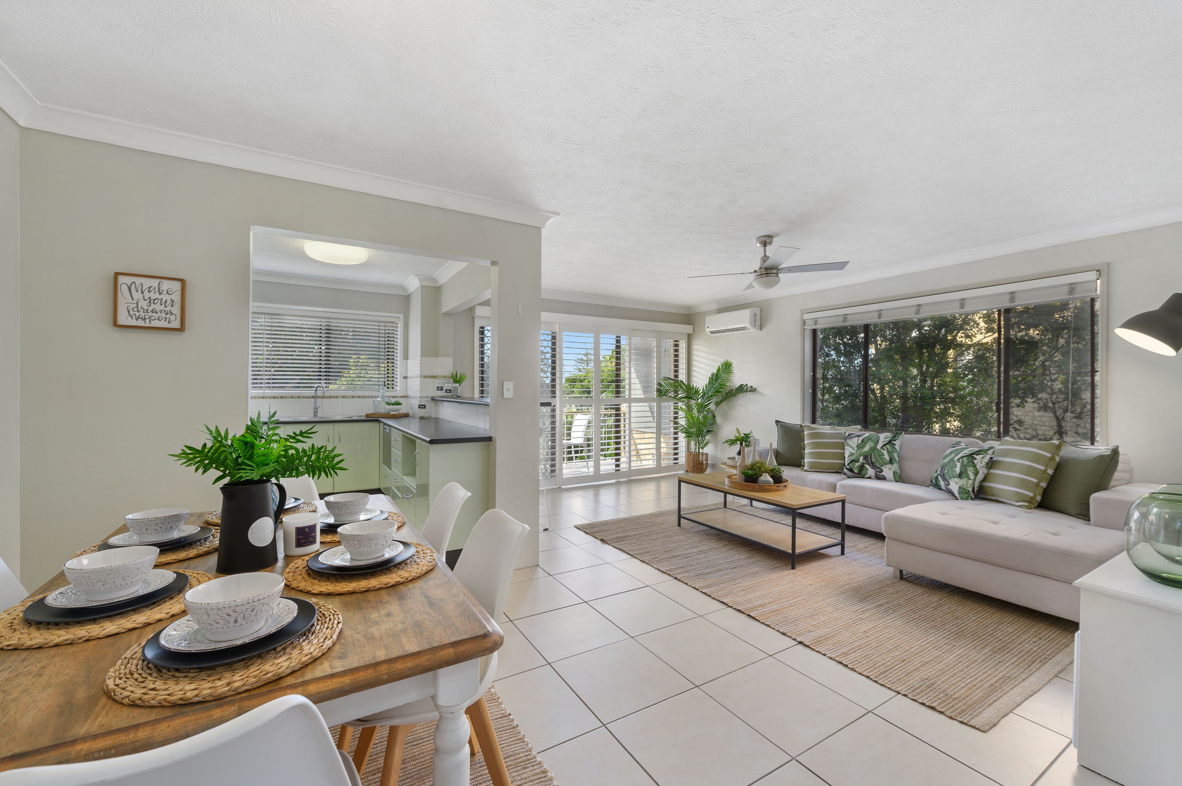 3/6 Broad Street, Labrador, QLD 4215