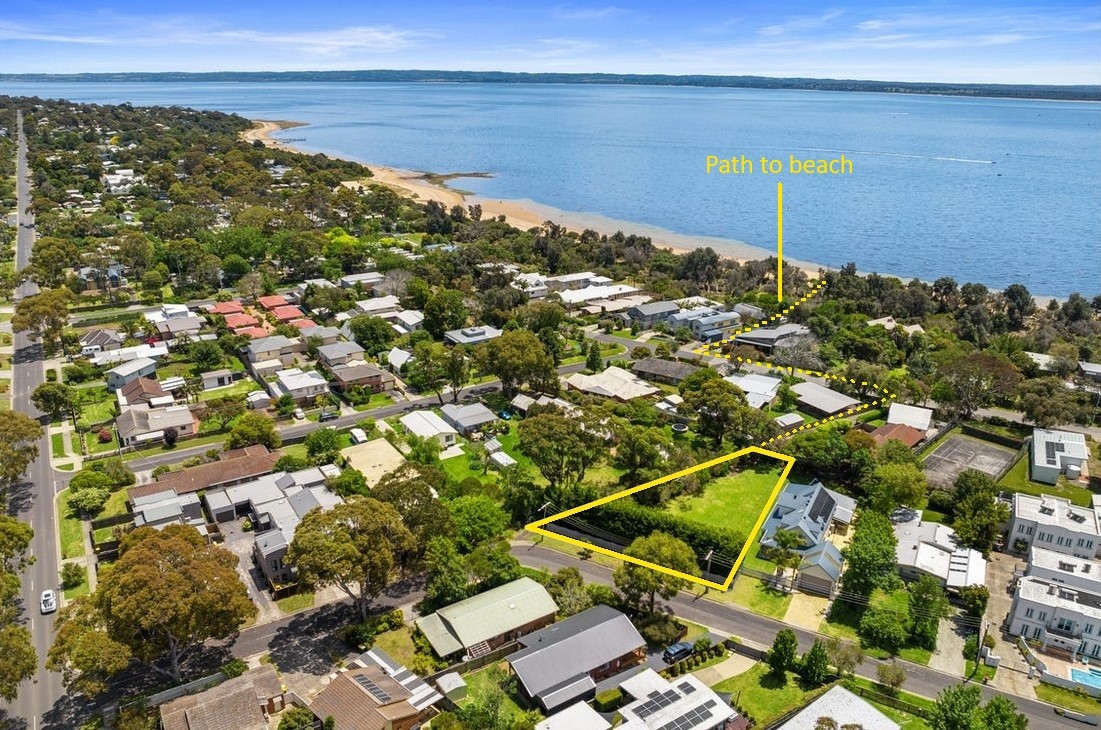 14 Vaughan Street, Cowes, VIC 3922