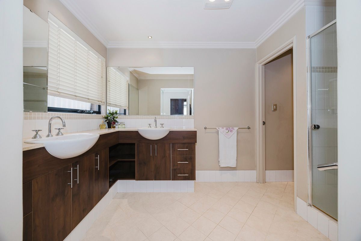 44 RUPARA Circle — photo 11 of 25