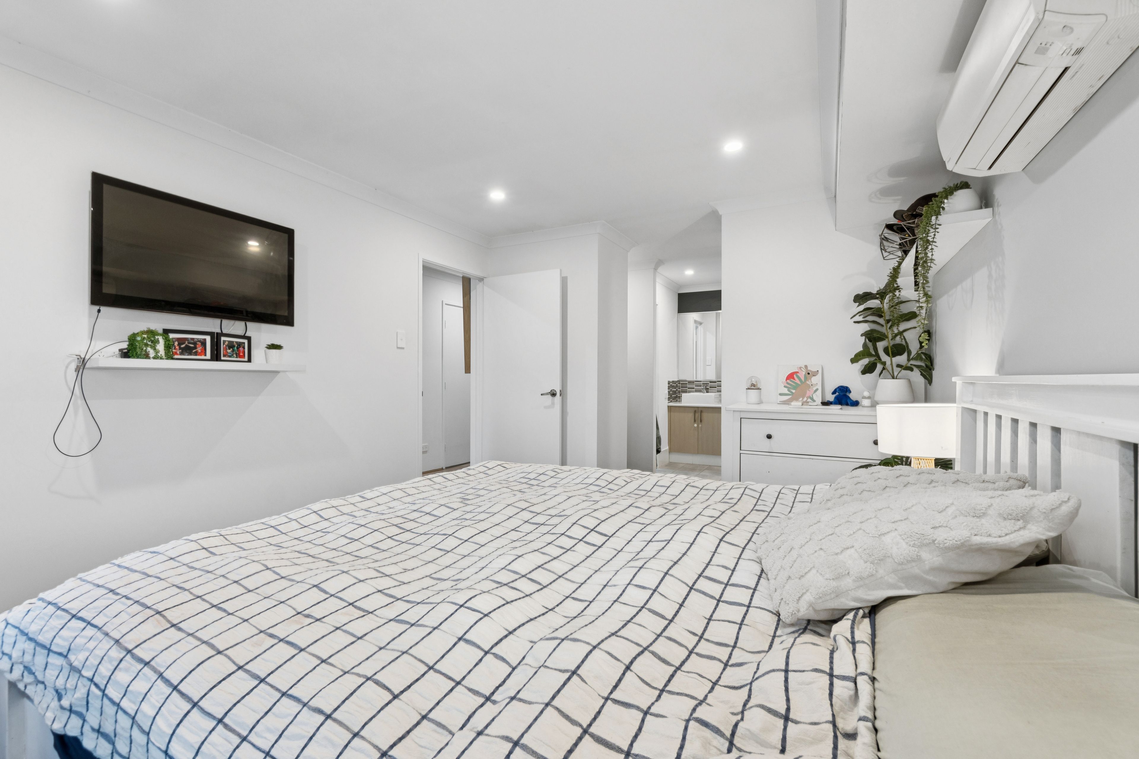 39 Cheyne Way — photo 6 of 30