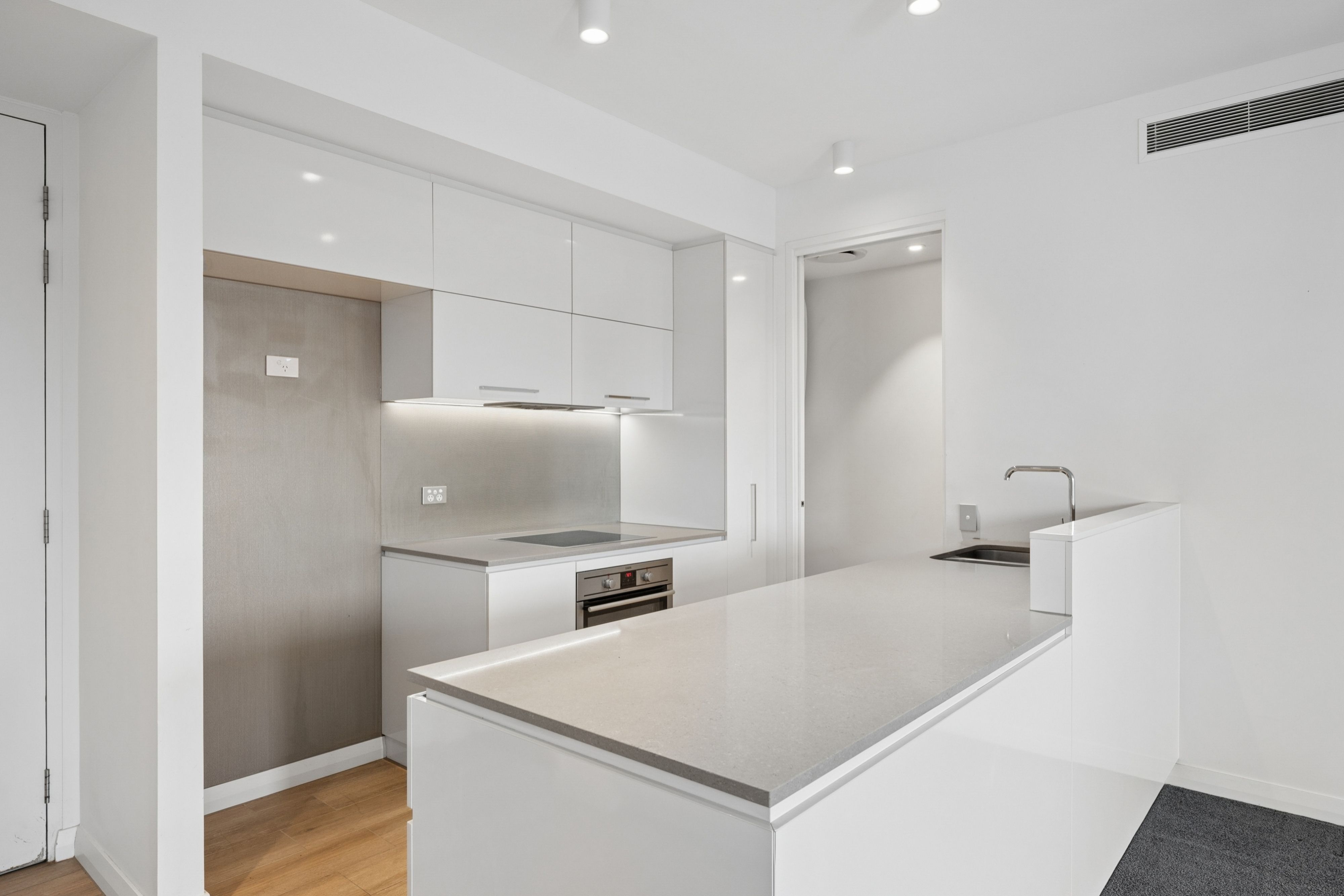 78/51 Queen Victoria Street — photo 5 of 29