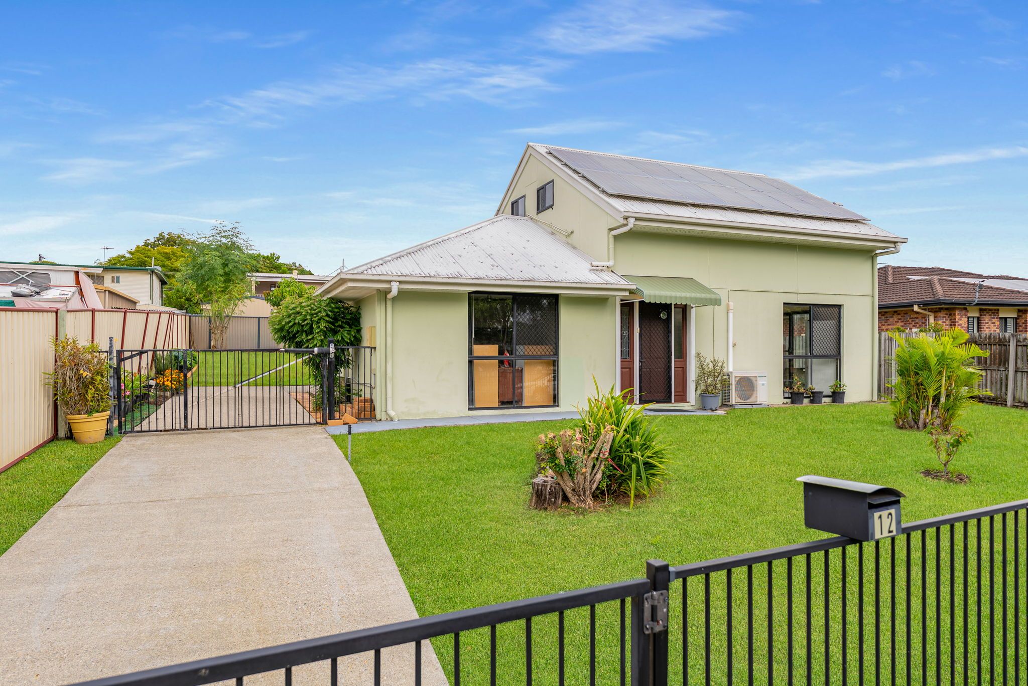 12 Dale Street, Kingston, QLD 4114