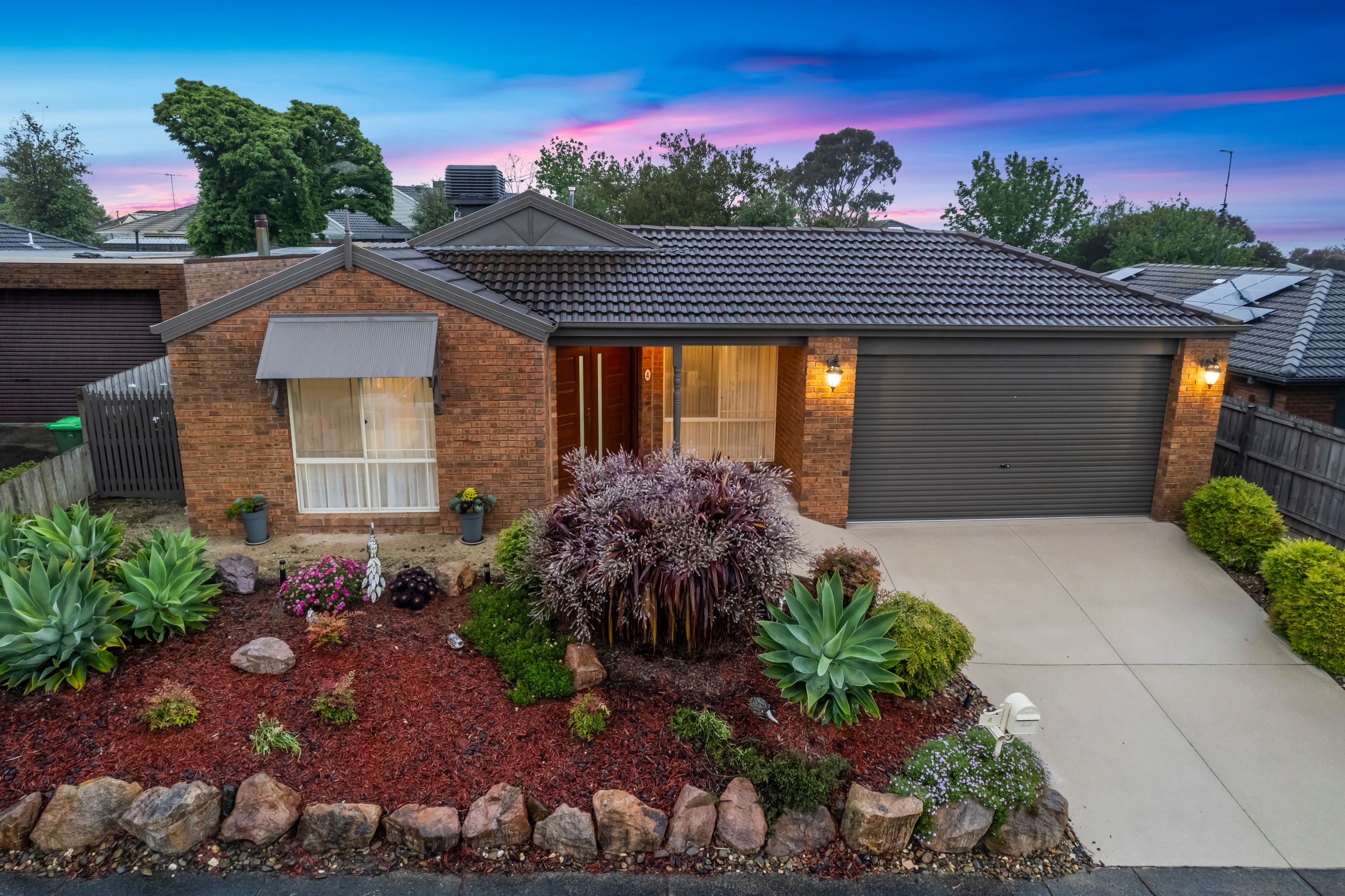 4 Emily Close , Pakenham VIC 3810