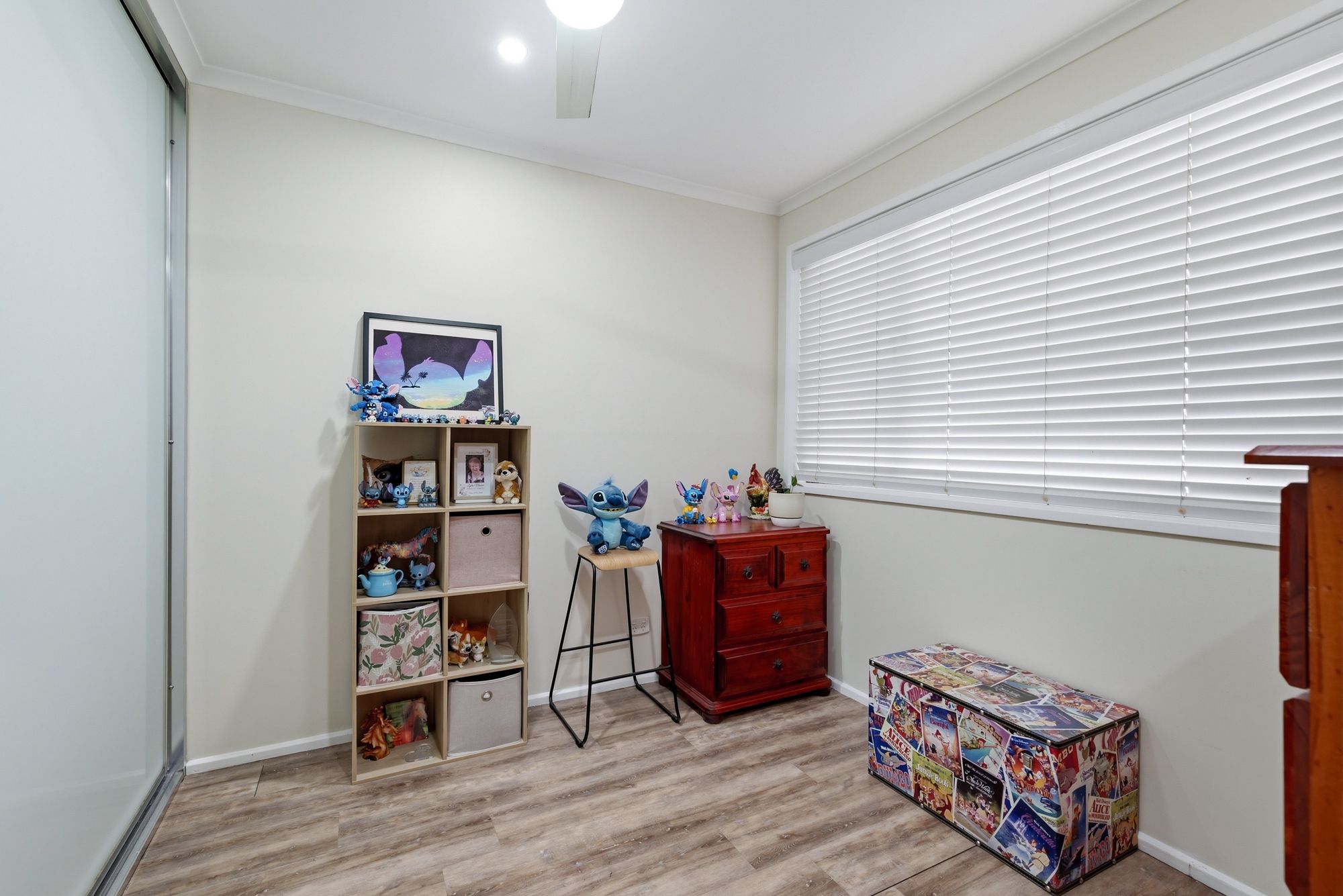 11 Jamieson Street — photo 6 of 10
