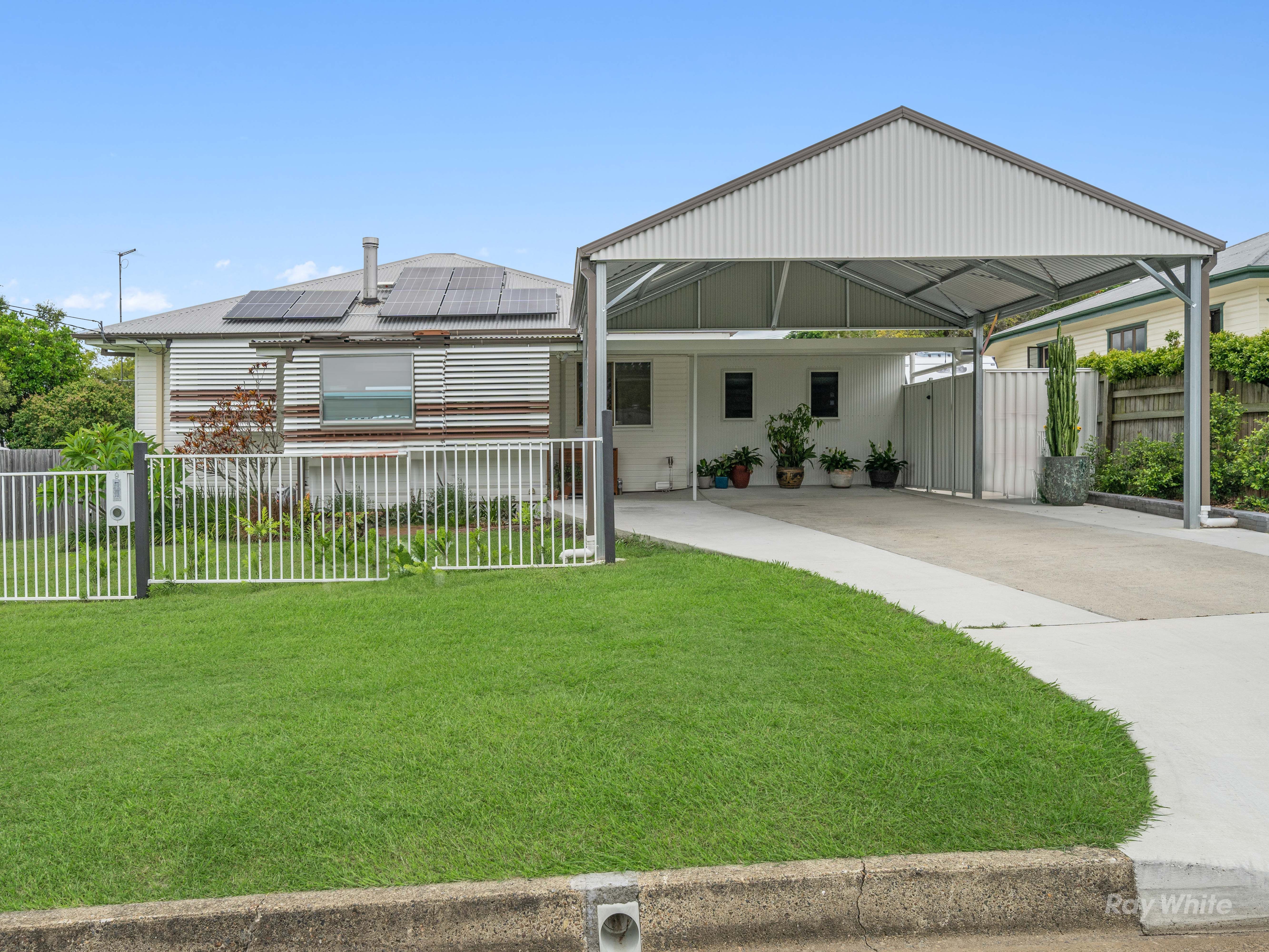 9 Hargreaves Street, Eastern Heights QLD 4305
