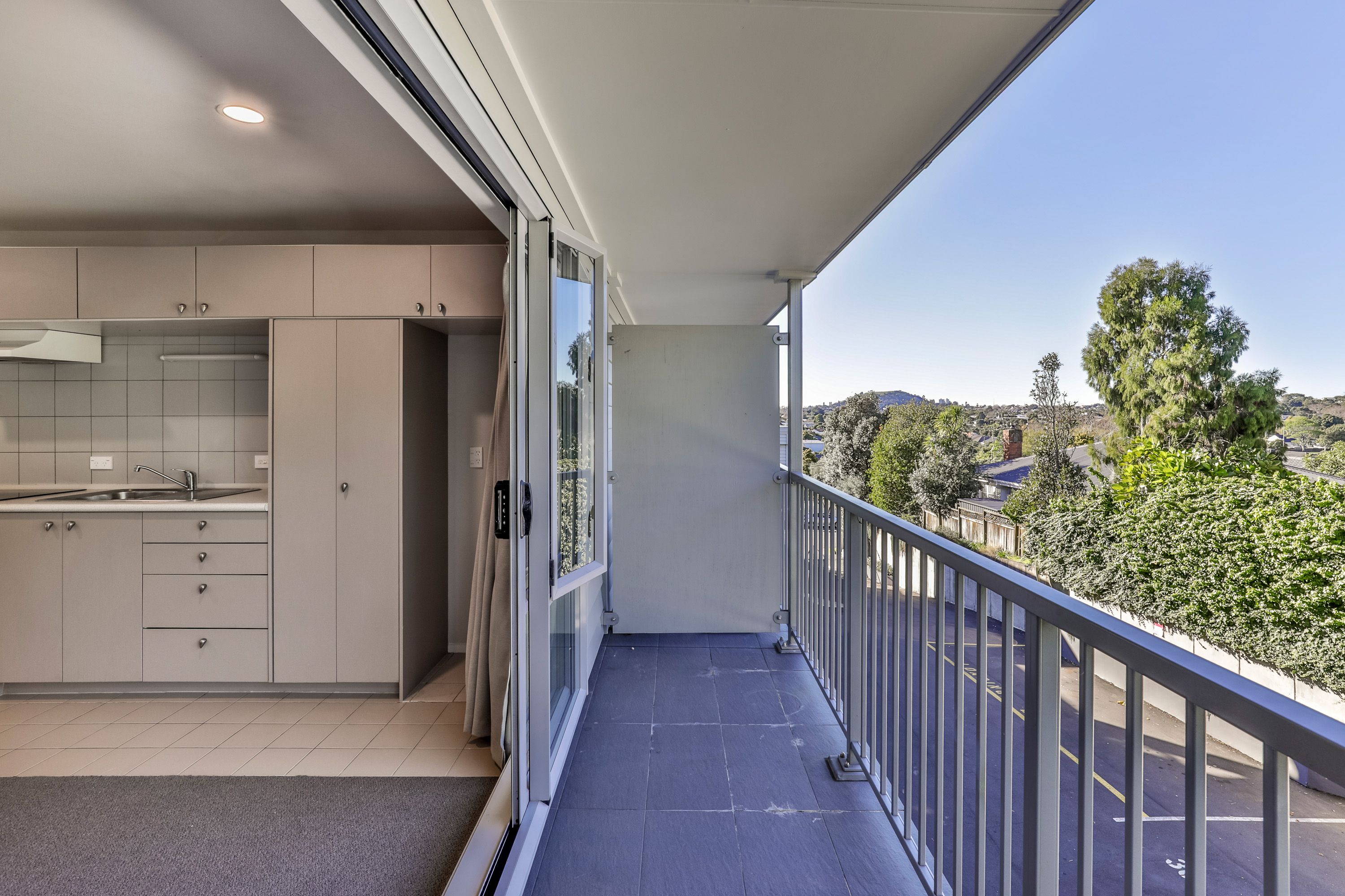 2S/3 Keystone Avenue, Mount Roskill, Auckland City