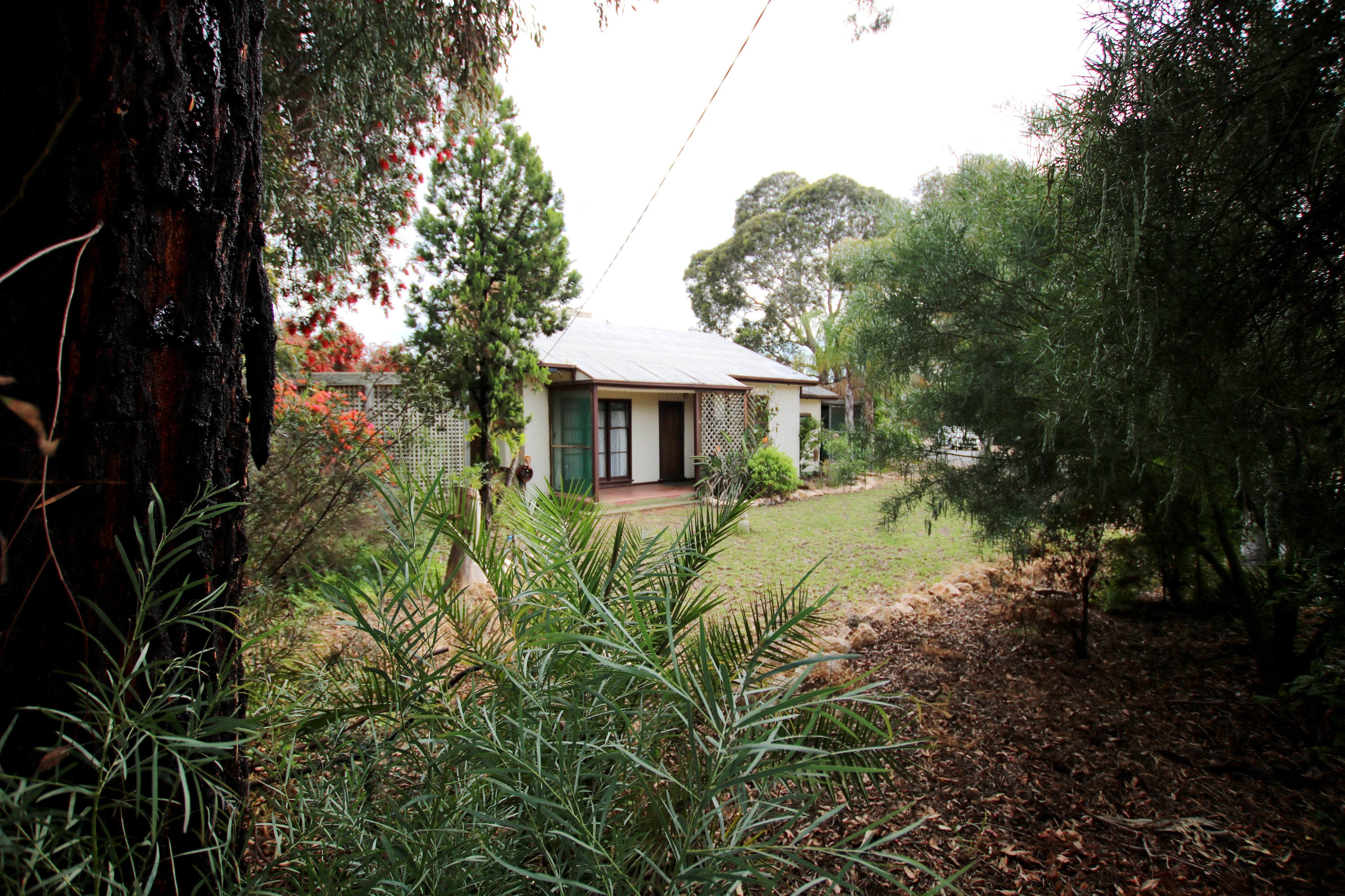 2 Heming Street, Waikerie, SA 5330