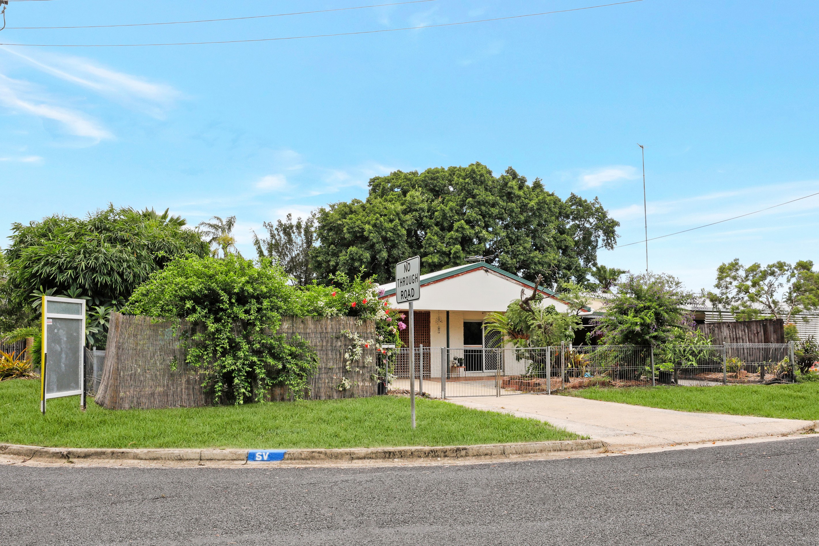1 Granadilla, Holloways Beach, QLD 4878