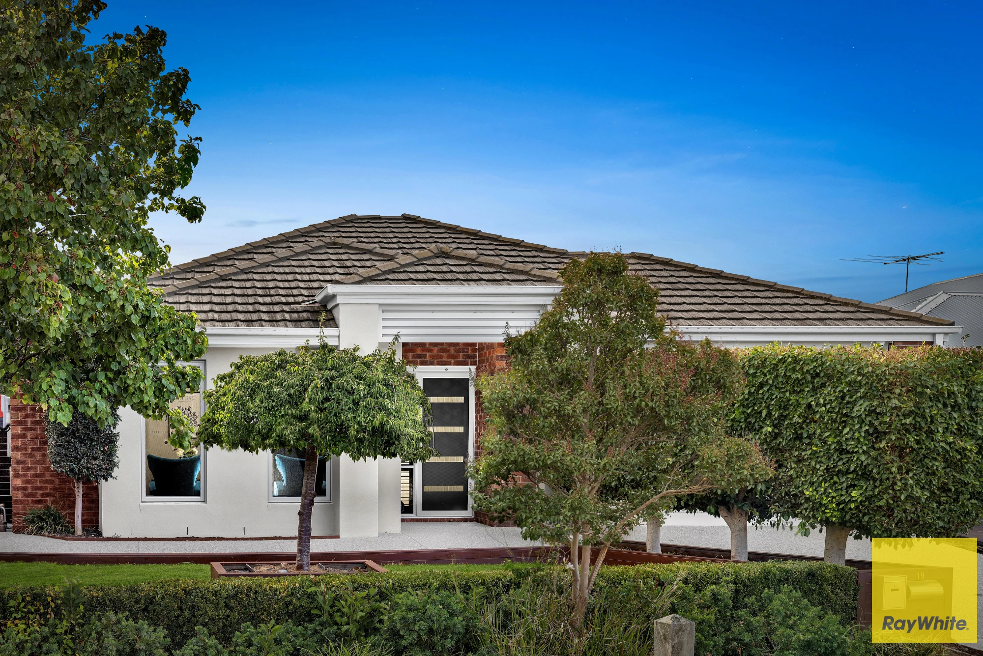 19 Tropic Circuit, Point Cook, VIC 3030