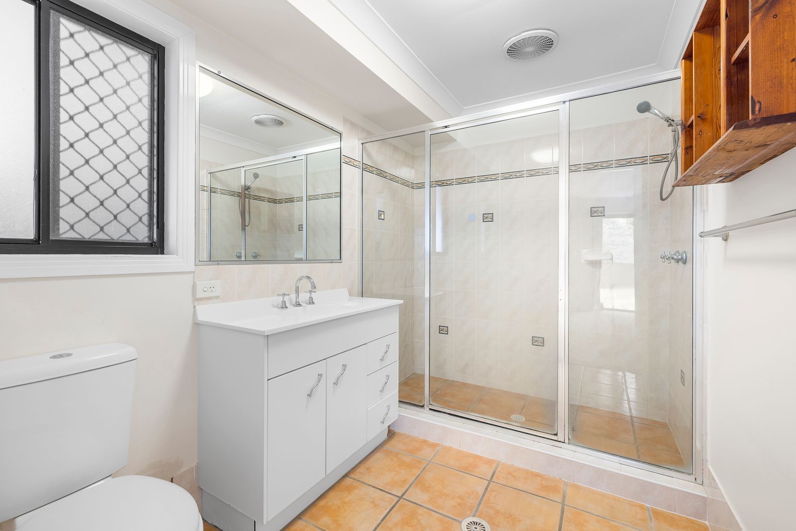 23 Manor Drive — photo 12 of 20