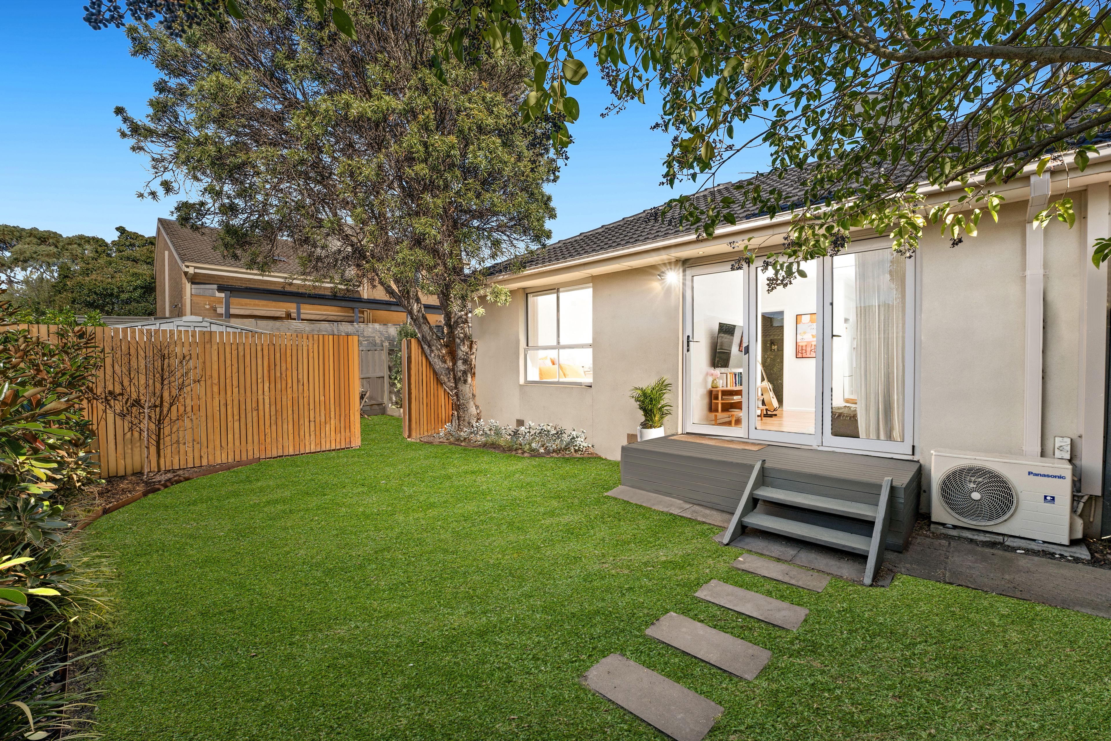 48 Embankment Grove, Chelsea VIC 3196