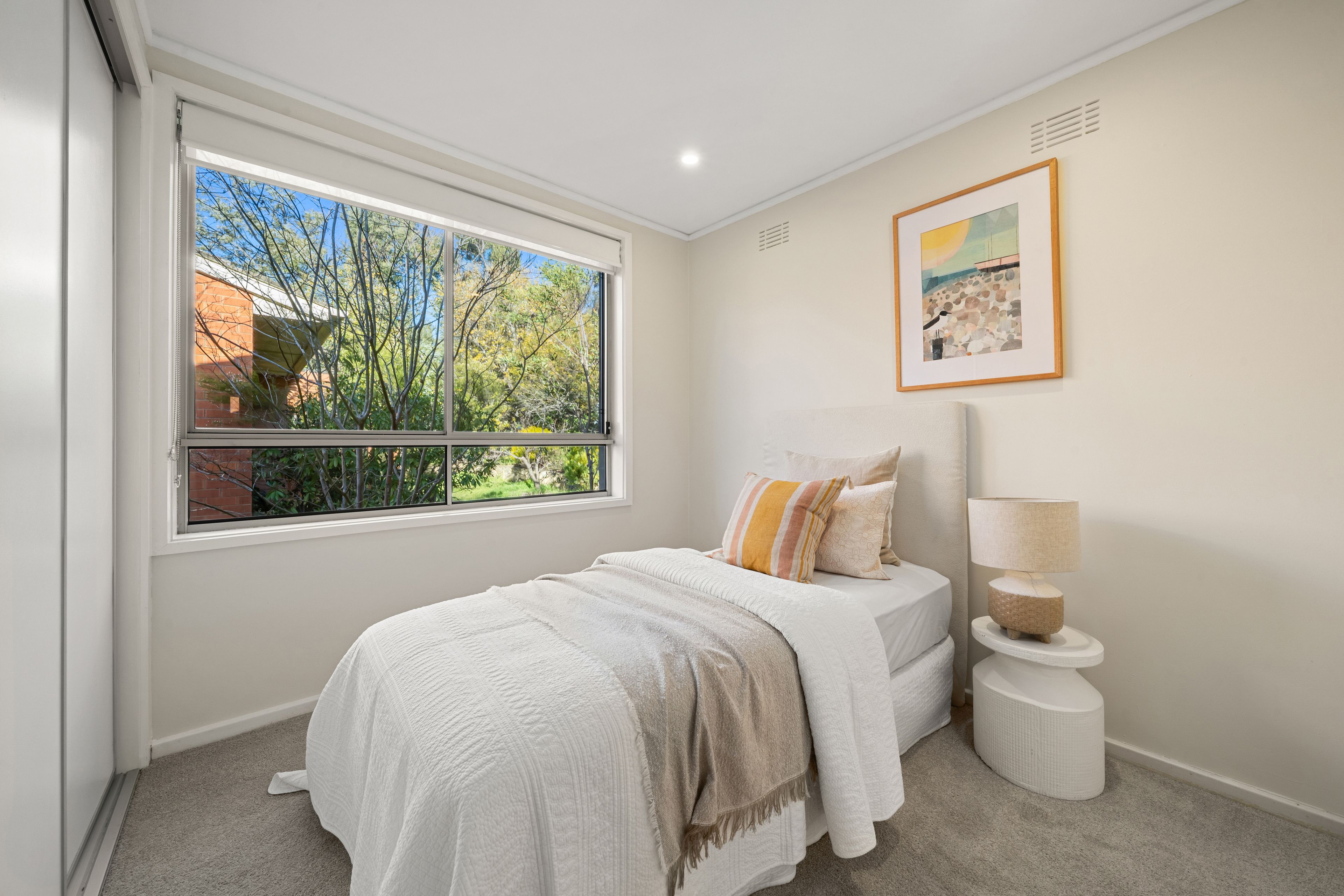 53 Lyttleton Crescent — photo 14 of 25