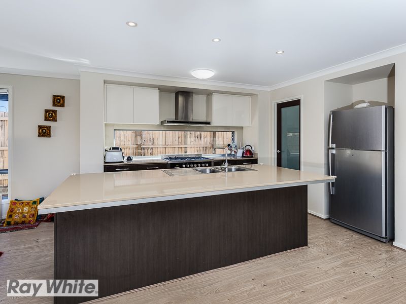 79 Mapleton Drive, North Lakes, QLD 4509