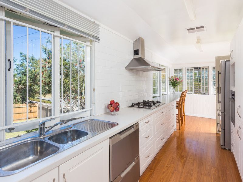 748 Sherwood Road, Sherwood, QLD 4075