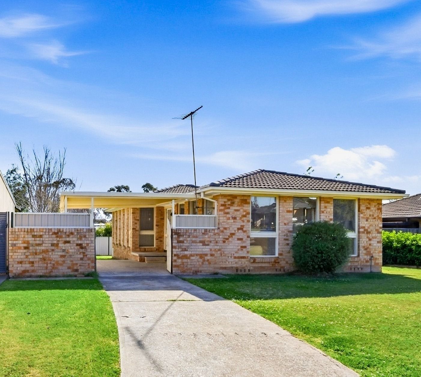 55 Warburton Crescent — photo from Ray White Glenmore Park