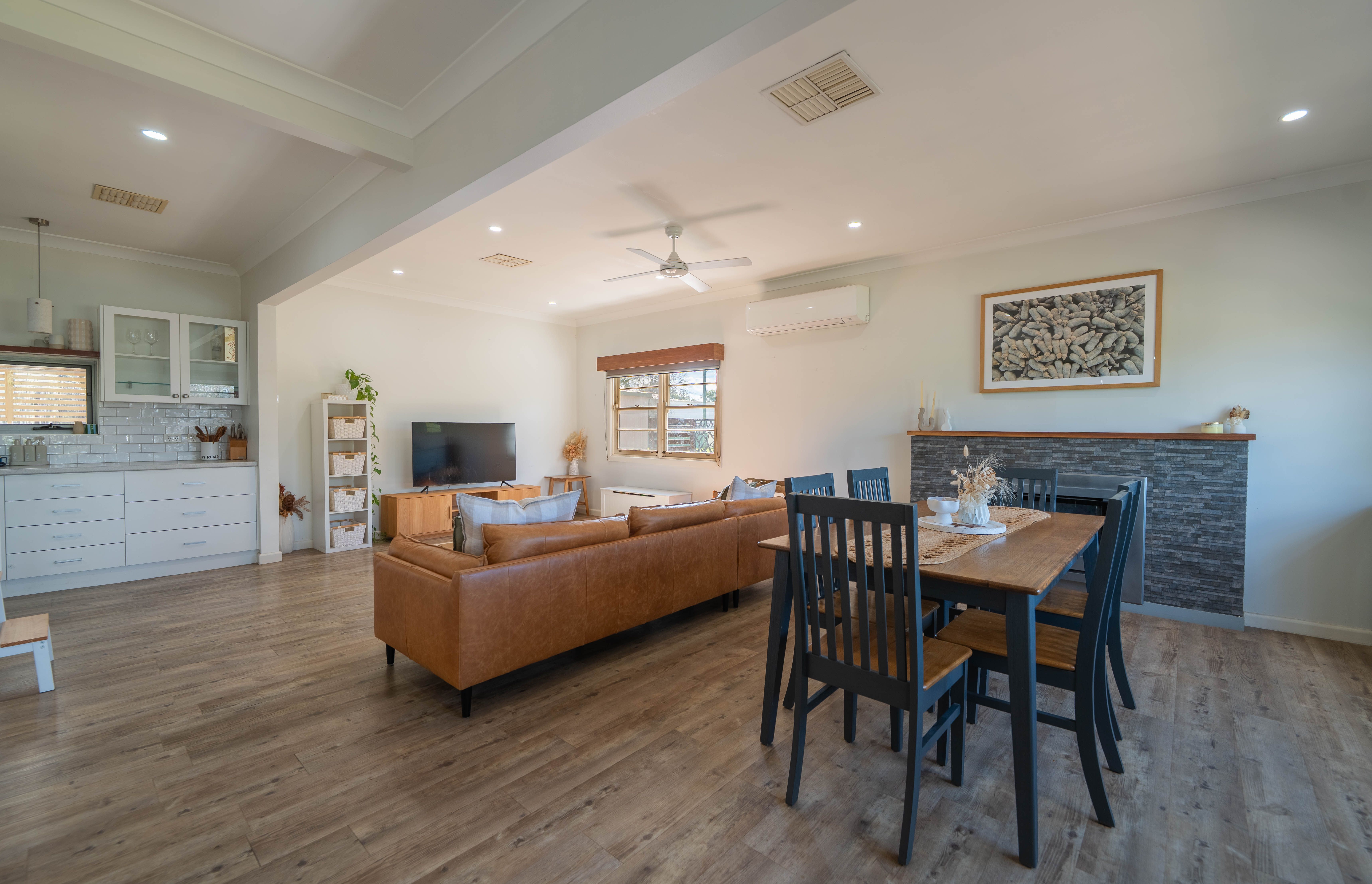 11 Barwin Street — photo 3 of 17