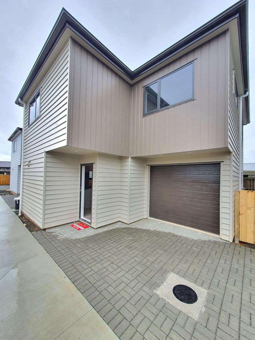 2/25 Tawa Crescent photo 0