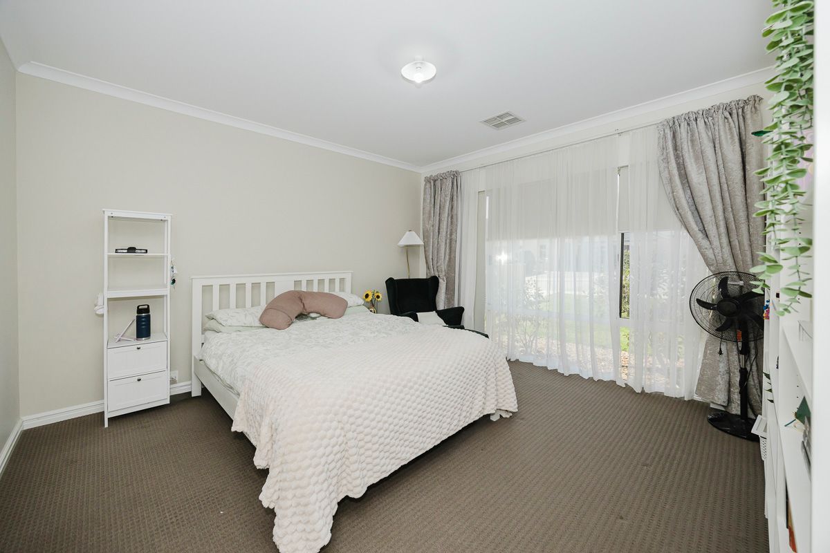 9 Ashmore Avenue — photo 15 of 28