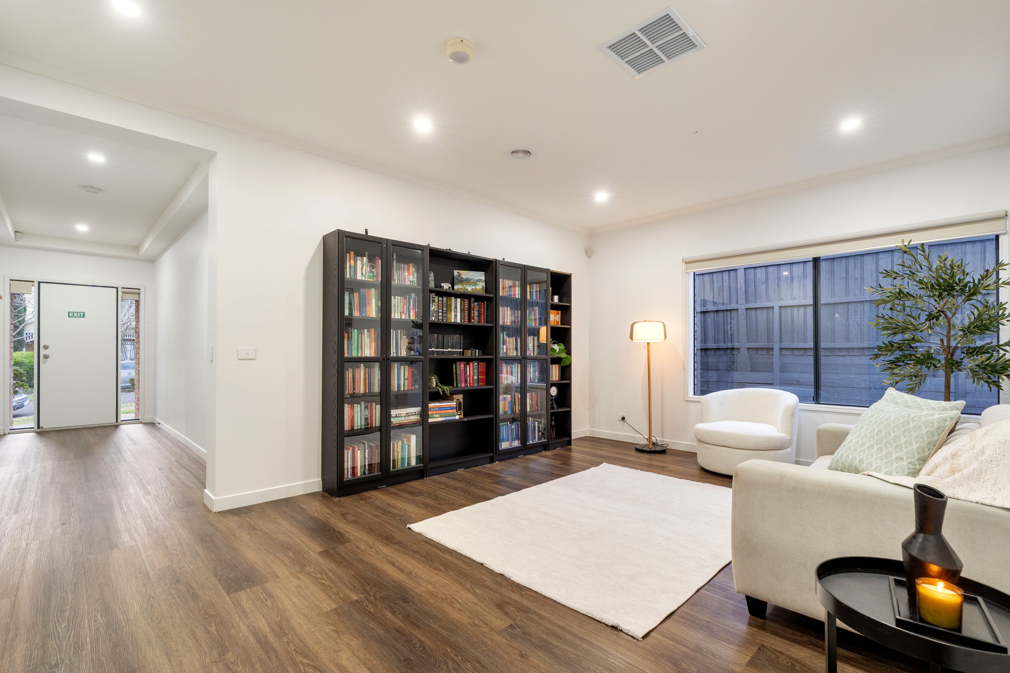 14 Cropton Rise — photo 3 of 21