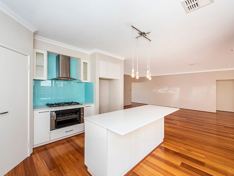 9 Carrow Bend, Baldivis, WA 6171