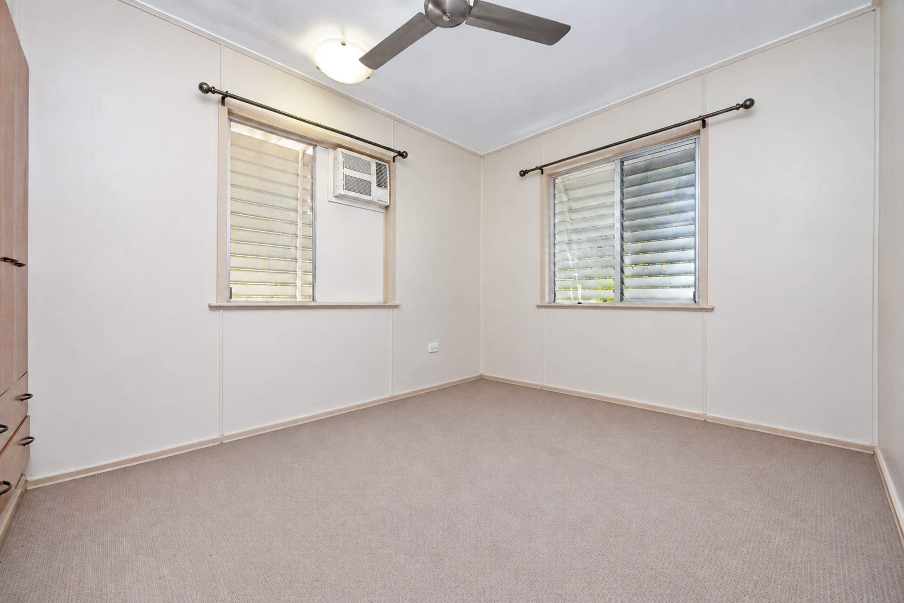 14 Weaver Street — photo 19 of 22
