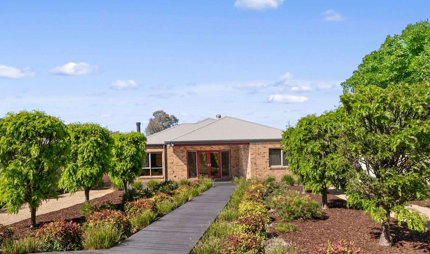 65 Cambridge Drive — photo from Ray White Mansfield