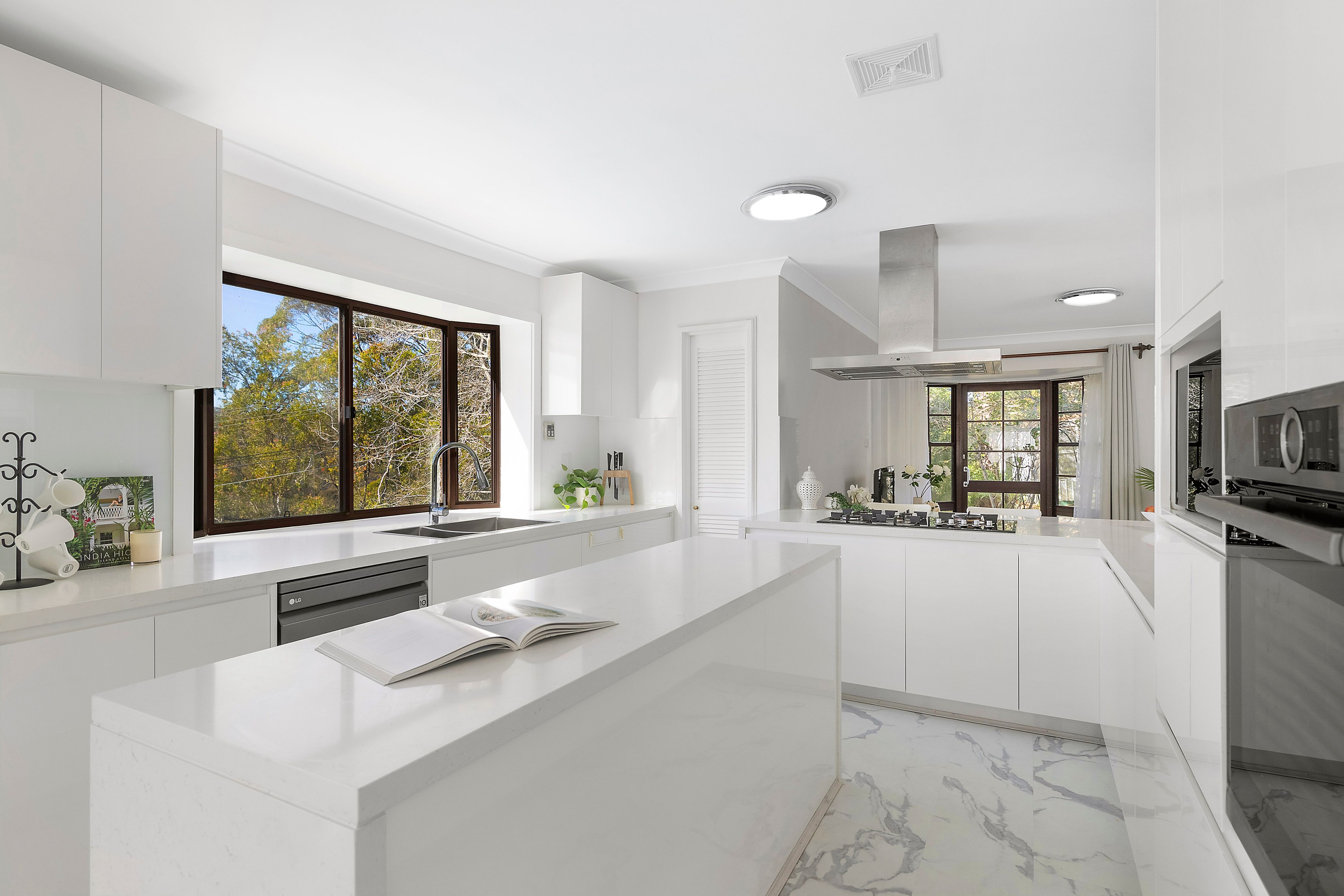 10 Tomah Street, St Ives, NSW 2075